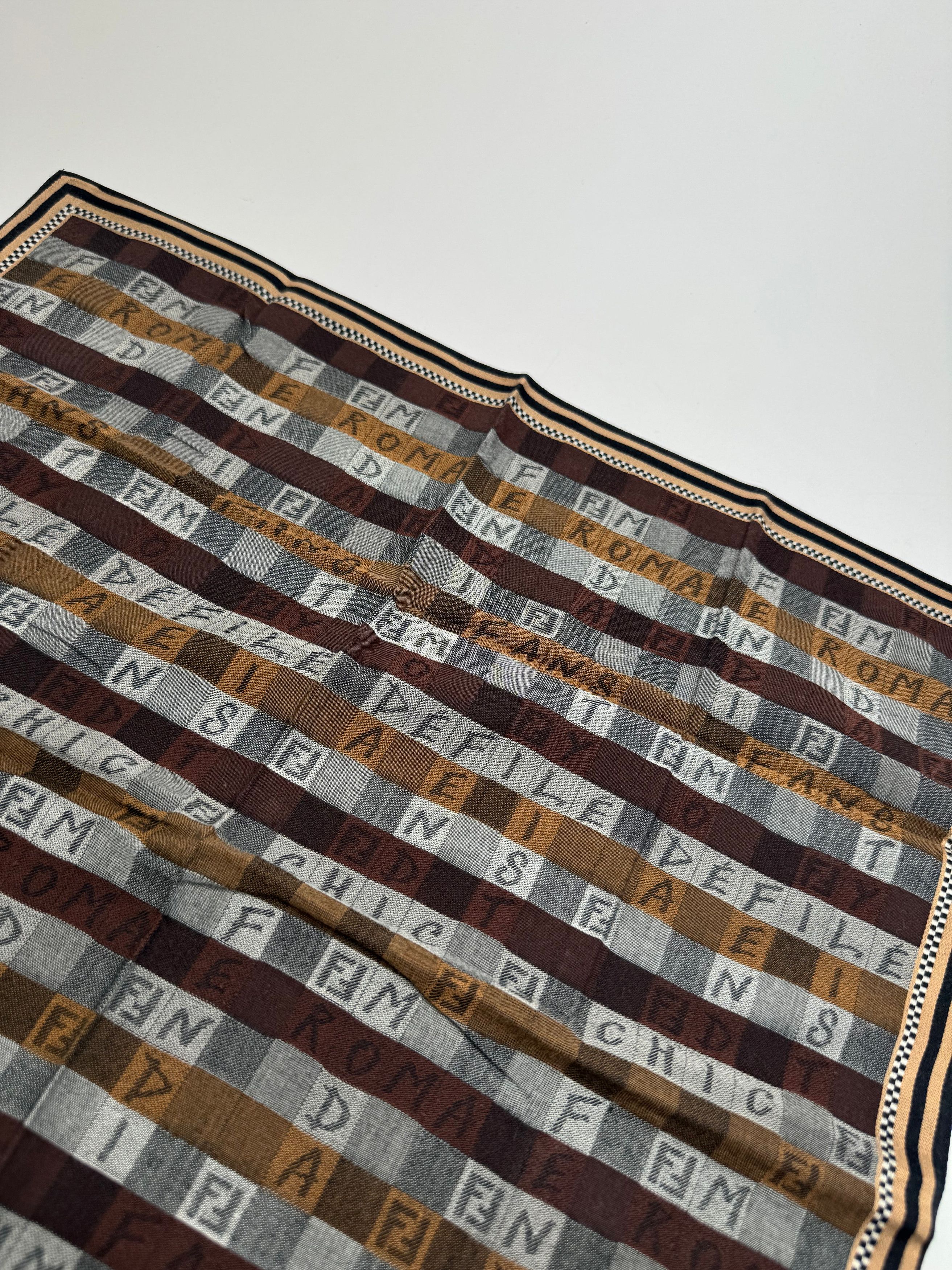Fendi Vintage Scarf Brown Size ONE SIZE - 5 Thumbnail