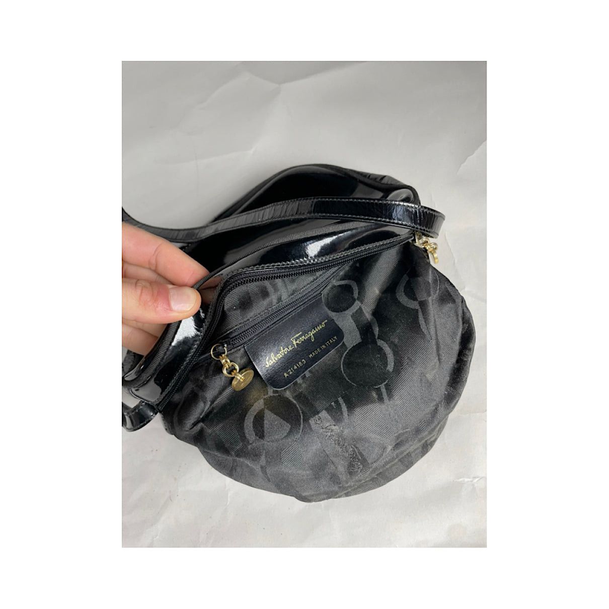 Salvatore Ferragamo Black Patent Leather Handbag Size ONE SIZE - 3 Thumbnail
