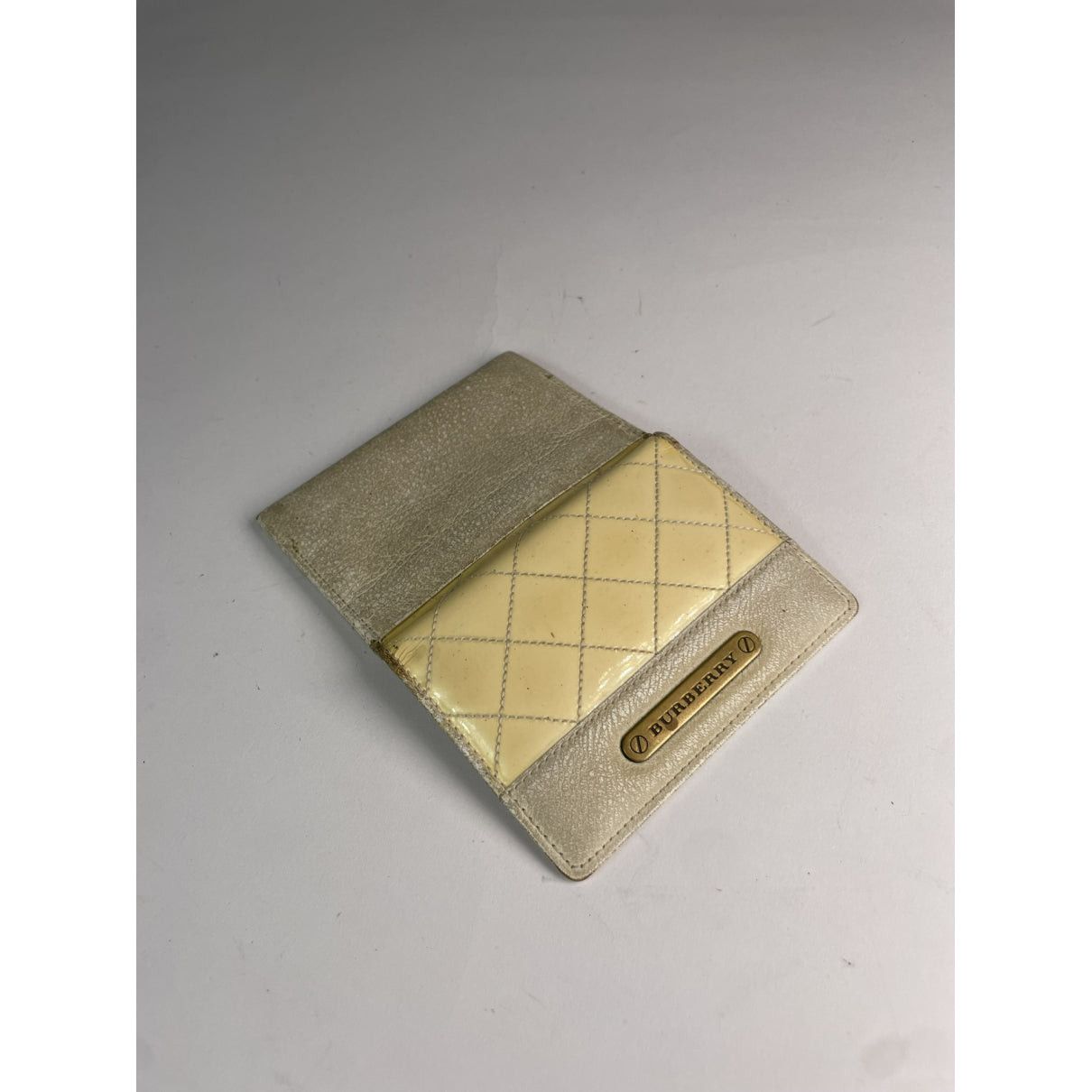 Burberry Ecru Patent Leather Purse Size ONE SIZE - 5 Thumbnail