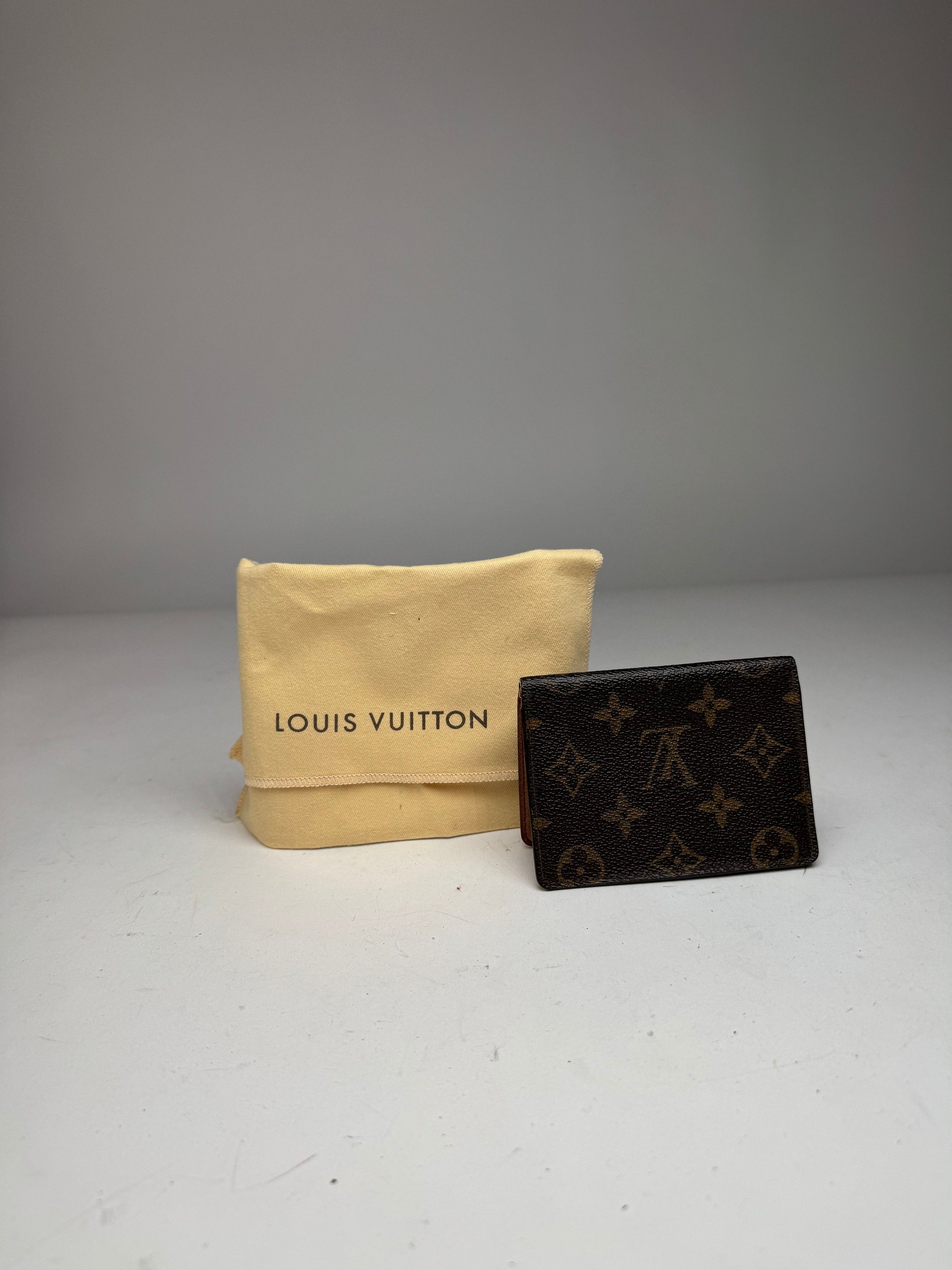 Louis Vuitton Vintage Monogram Card Holder Brown Size ONE SIZE - 9 Thumbnail