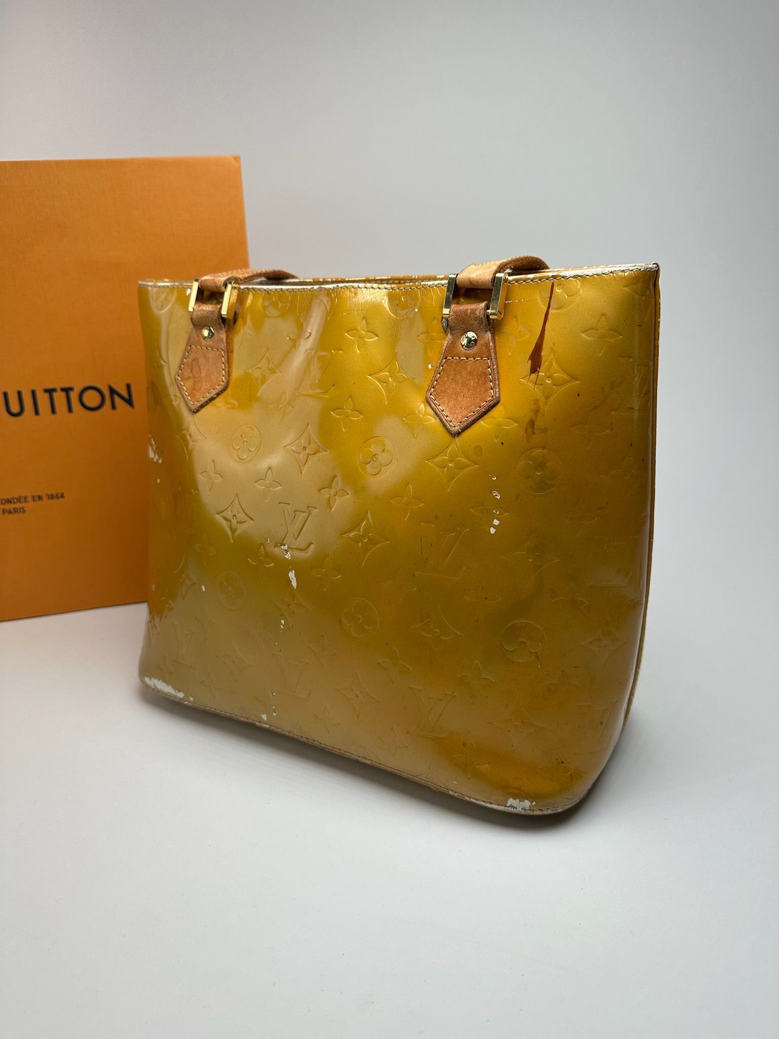 Louis Vuitton Vintage Vernis Leather bag Yellow Size ONE SIZE - 11 Thumbnail