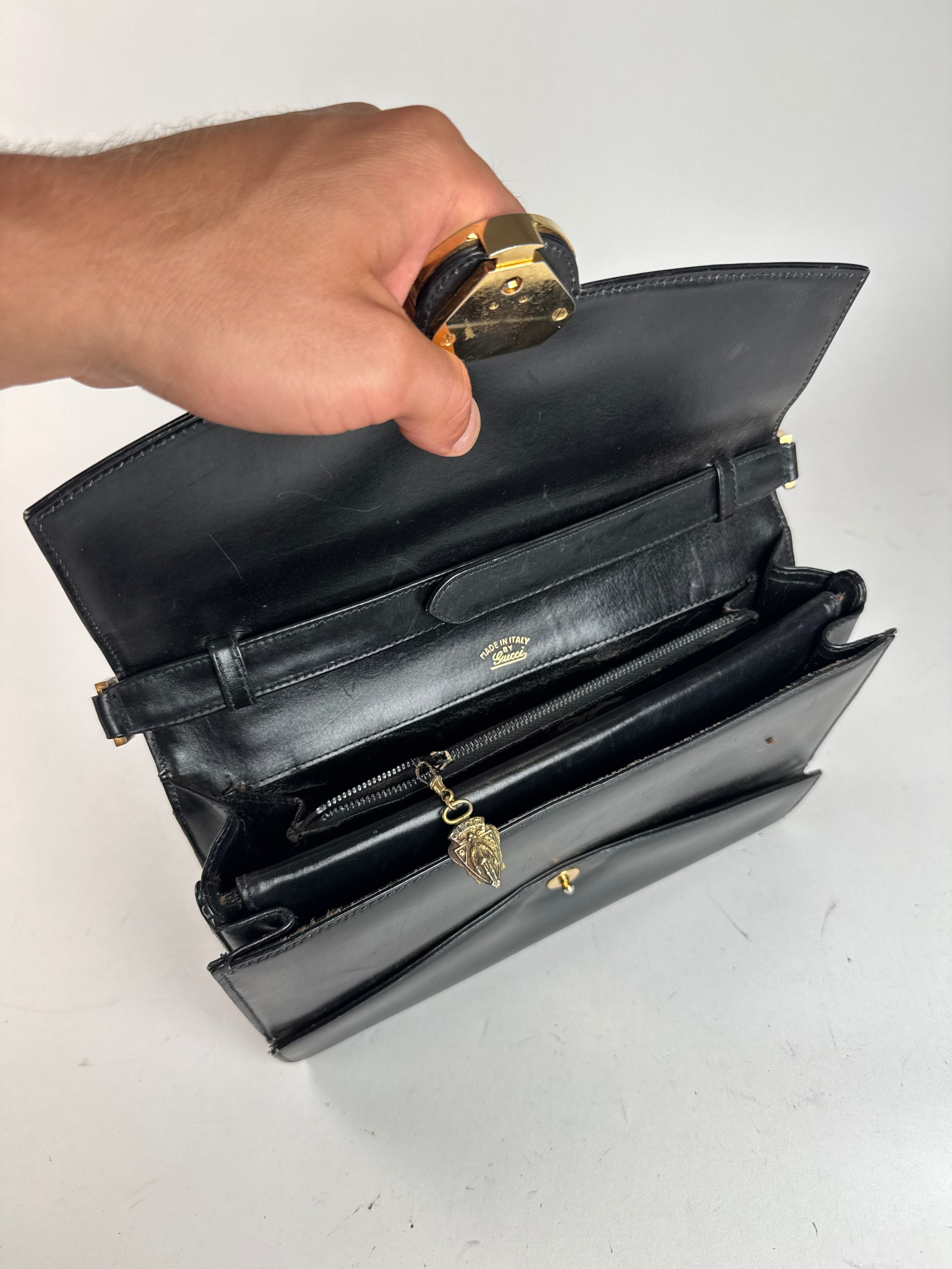 Gucci Vintage Leather Shoulder Bag Black Size ONE SIZE - 2 Thumbnail