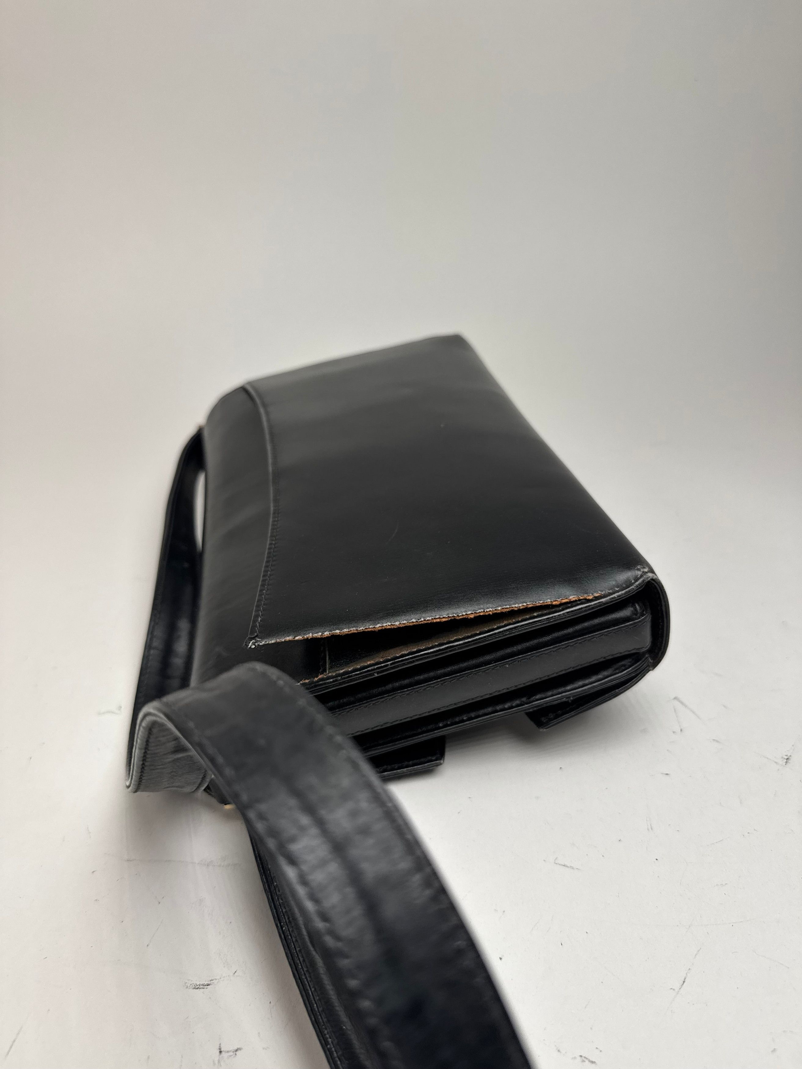 Gucci Vintage Leather Shoulder Bag Black Size ONE SIZE - 6 Thumbnail
