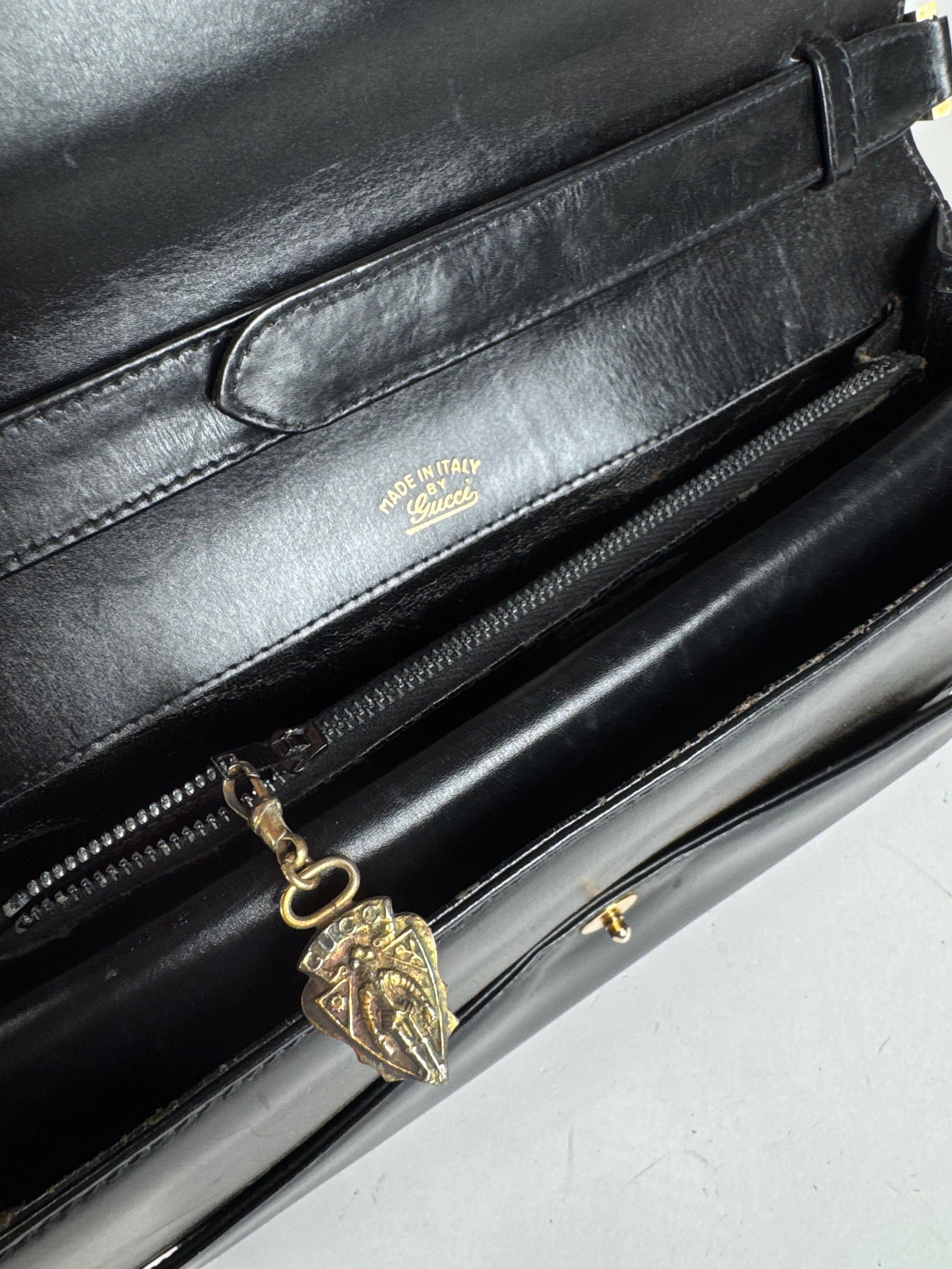 Gucci Vintage Leather Shoulder Bag Black Size ONE SIZE - 4 Thumbnail