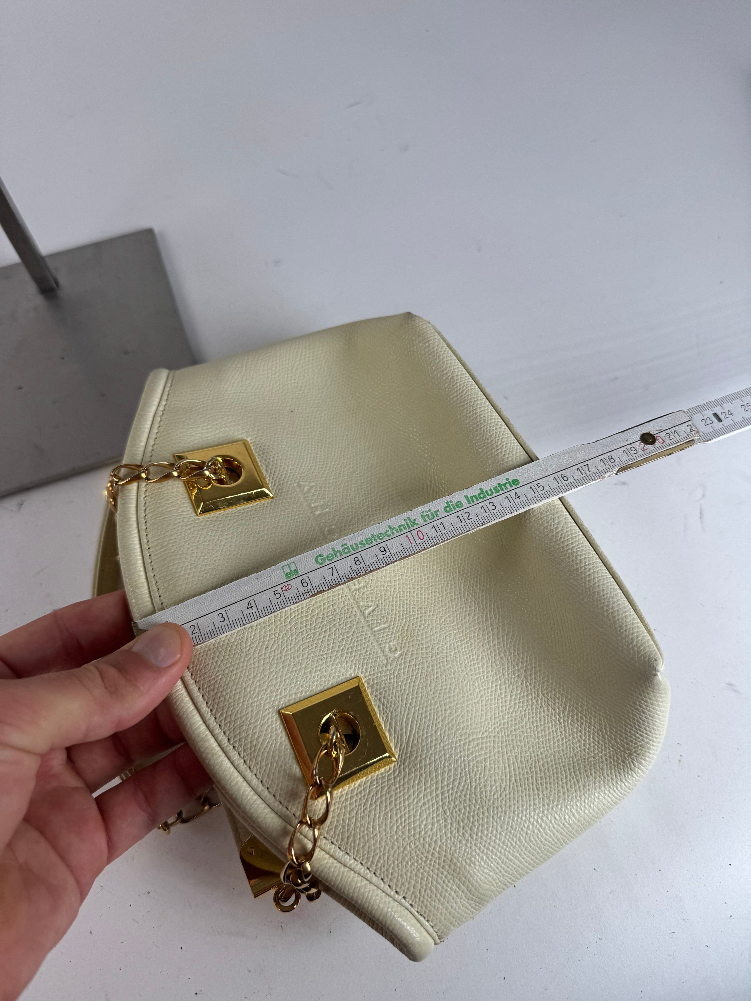 Givenchy Vintage Leather Bag white Size ONE SIZE - 15 Thumbnail