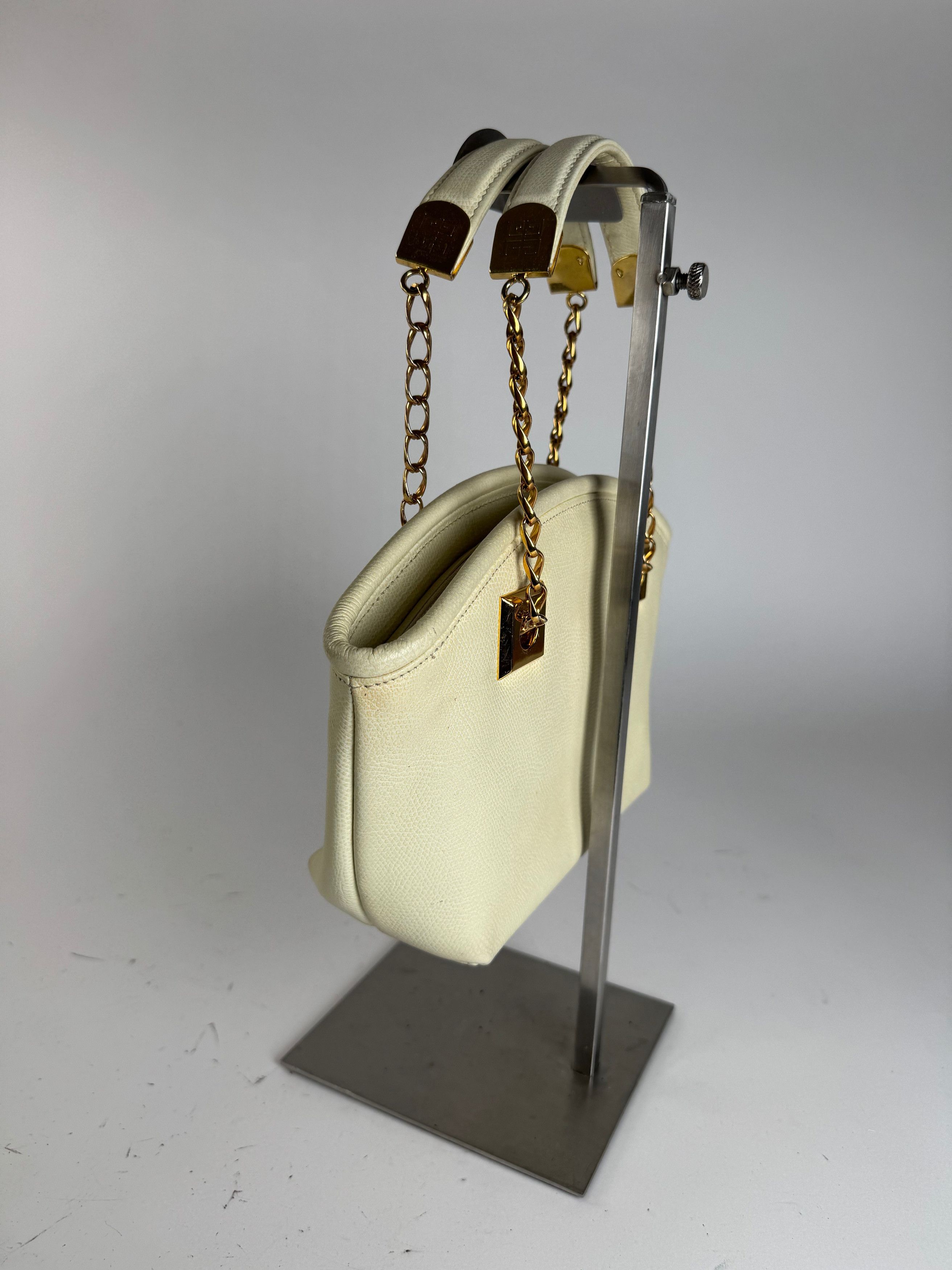 Givenchy Vintage Leather Bag white Size ONE SIZE - 10 Thumbnail