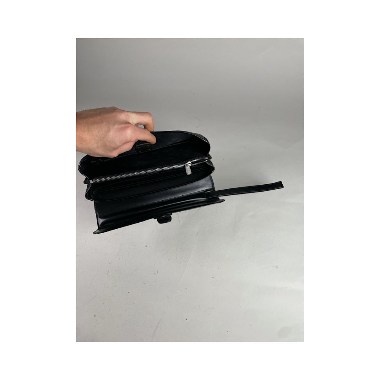 Alfred Dunhill Black Patent Leather Handbag Size ONE SIZE - 4 Thumbnail