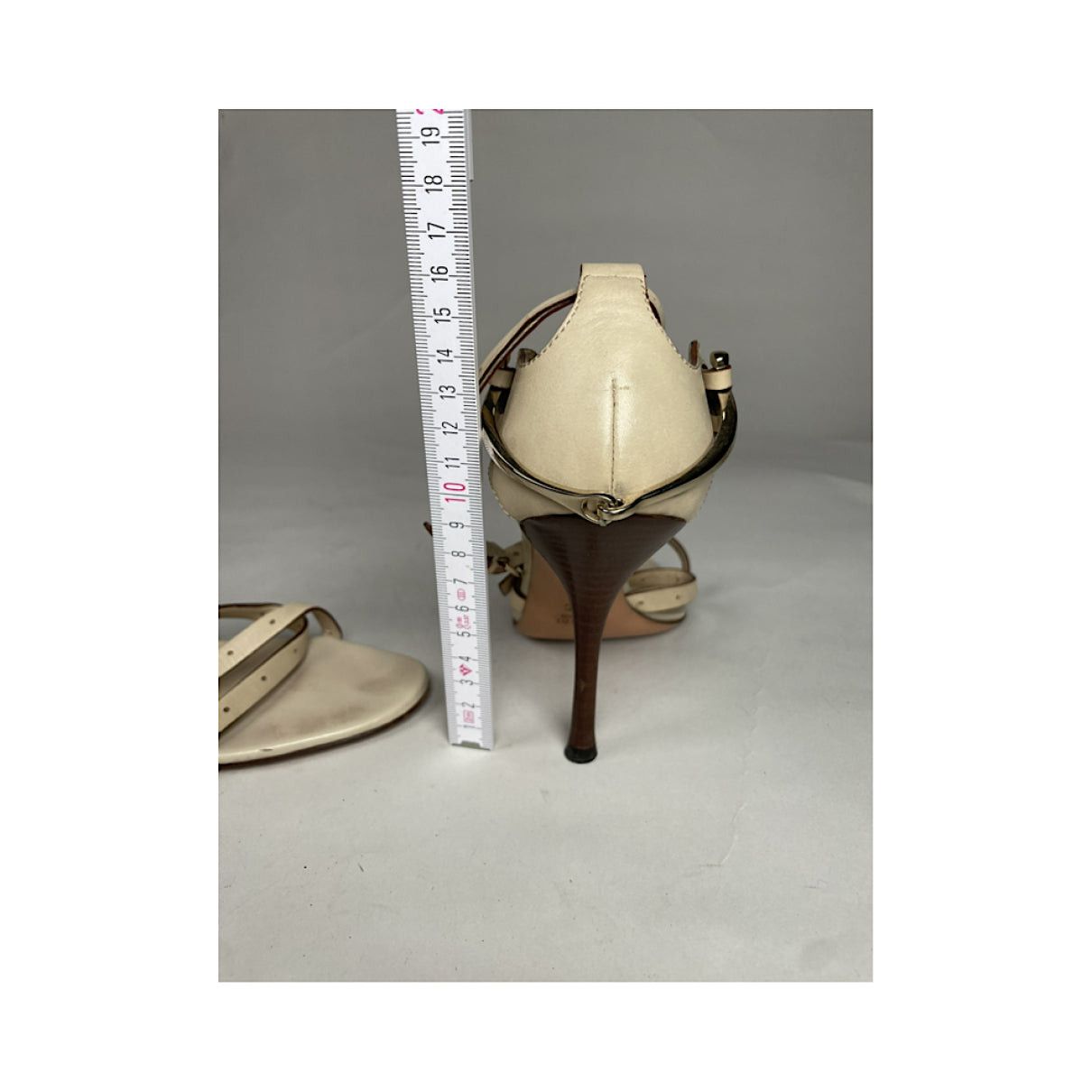 Gucci Beige Patent Leather Heel Size US 6.5 / IT 36.5 - 2 Thumbnail