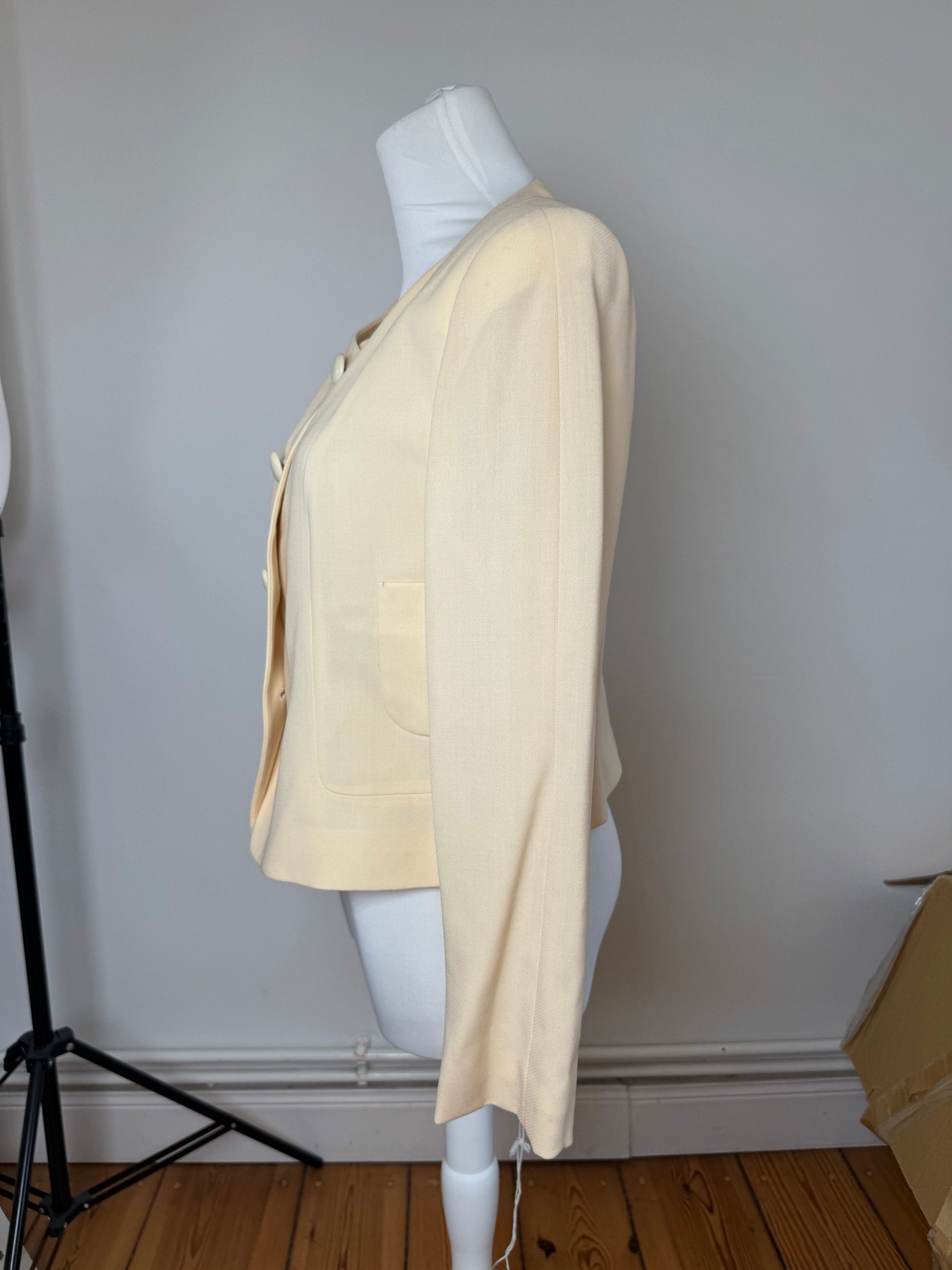 Balenciaga Vintage Silk Jacket beige M Size M / US 6-8 / IT 42-44 - 2 Thumbnail