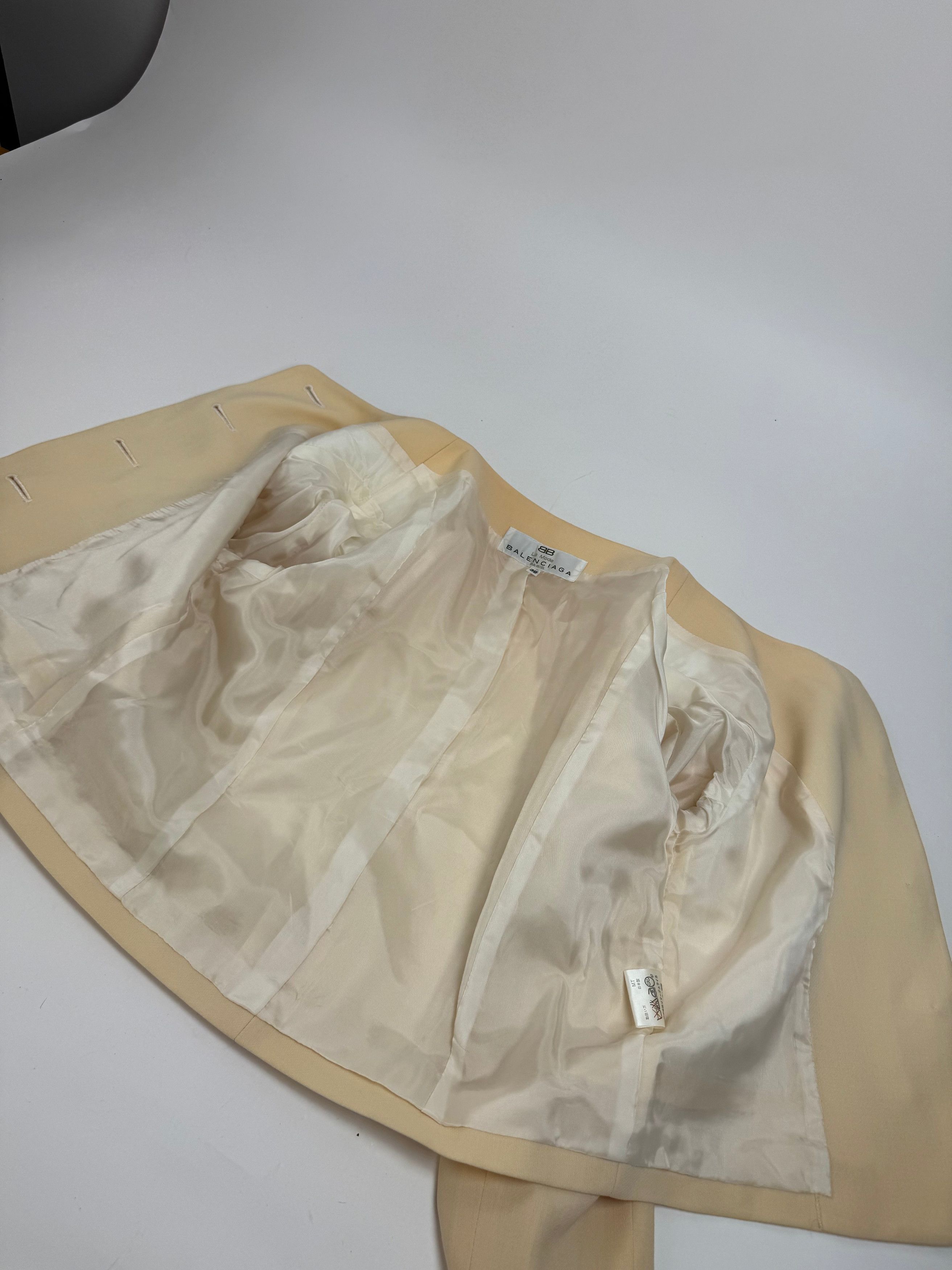 Balenciaga Vintage Silk Jacket beige M Size M / US 6-8 / IT 42-44 - 11 Thumbnail