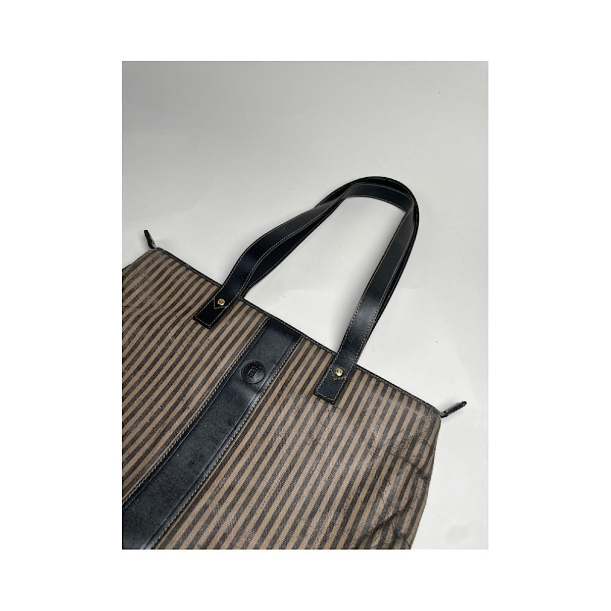 Fendi Baguette Black Leather Handbag Size ONE SIZE - 3 Thumbnail