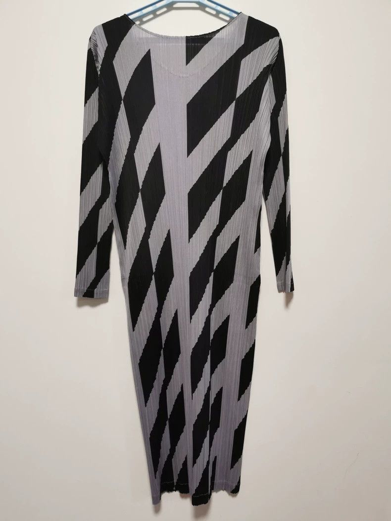 Issey Miyake Issey Miyake Lightning Pattern Dress - dmc Size US 30 / EU 46 - 2 Thumbnail
