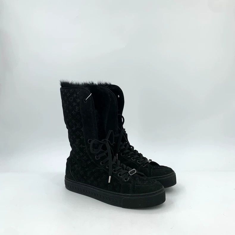 Louis Vuitton Louis Vuitton Black Logo Fur Lined Short Boots - dmc Size US 10 / EU 43 - 2 Thumbnail