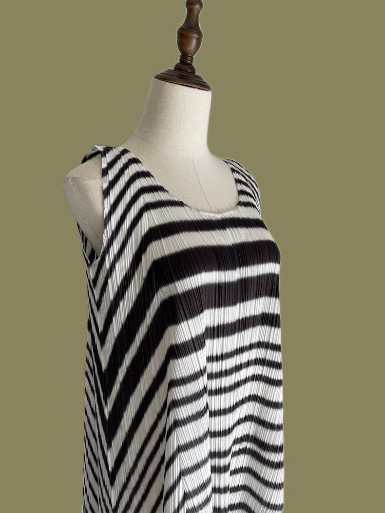 Issey Miyake Issey Miyake PP Pleated Striped Dress- dmc Size US 30 / EU 46 - 3 Thumbnail