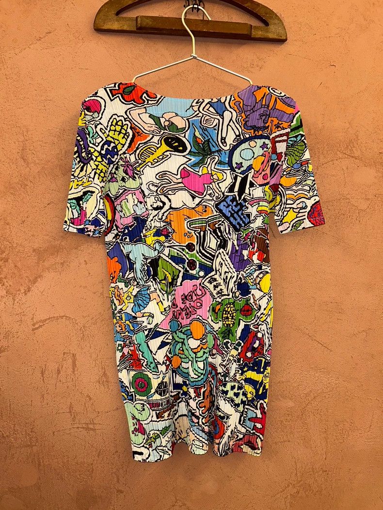 Issey Miyake Pleats Please Graffiti Print Short Sleeve Top - dmc Size US M / EU 48-50 / 2 - 2 Thumbnail