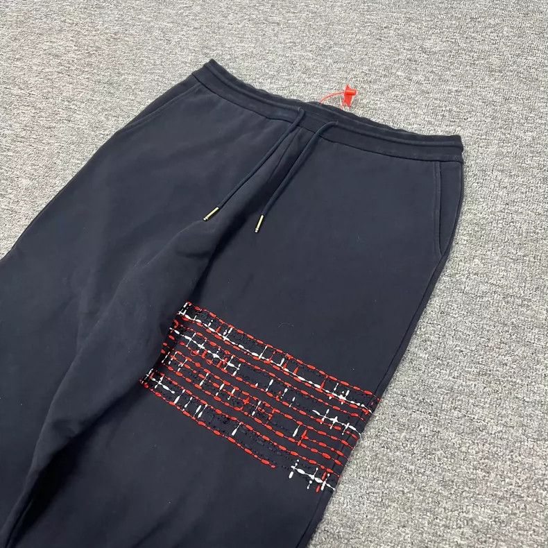 Thom Browne Thom Browne TB Embroidered Stripes Sweatpants - dmc Size US 36 / EU 52 - 4 Thumbnail