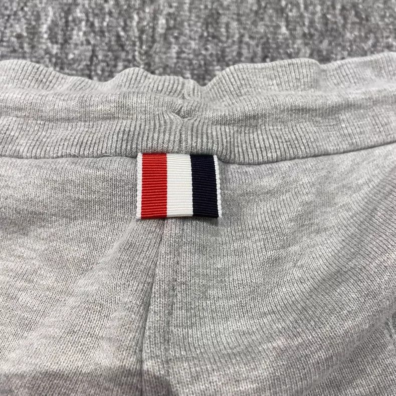 Thom Browne Thom Browne TB Gray Sweat Shorts 5 - dmc Size US 34 / EU 50 - 9 Thumbnail