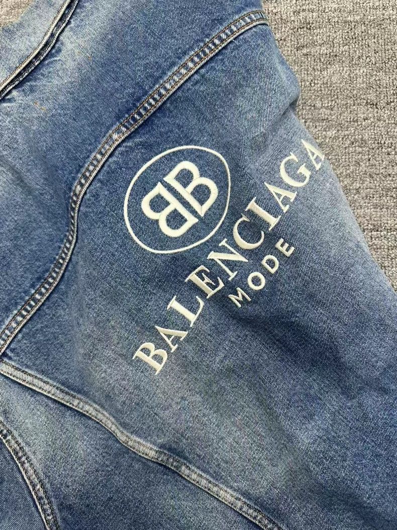 Balenciaga Balenciaga Double B Embroidered Denim Jacket - dmc Size US M / EU 48-50 / 2 - 3 Thumbnail