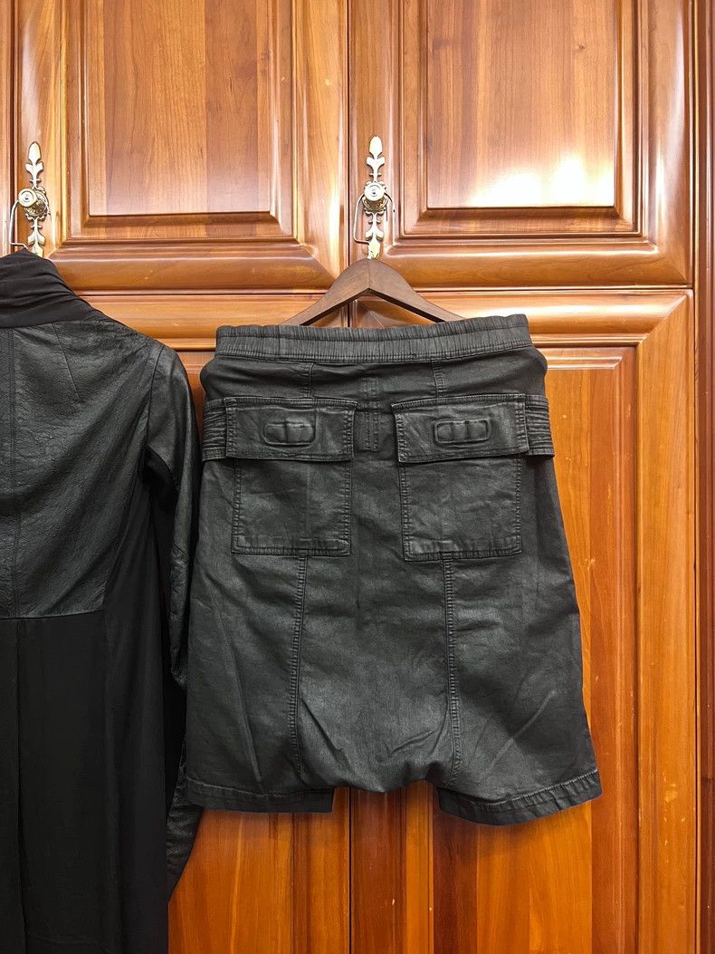 Rick Owens Rick Owens 19SS Waxed Double Ring Shorts - dmc Size US 30 / EU 46 - 2 Thumbnail
