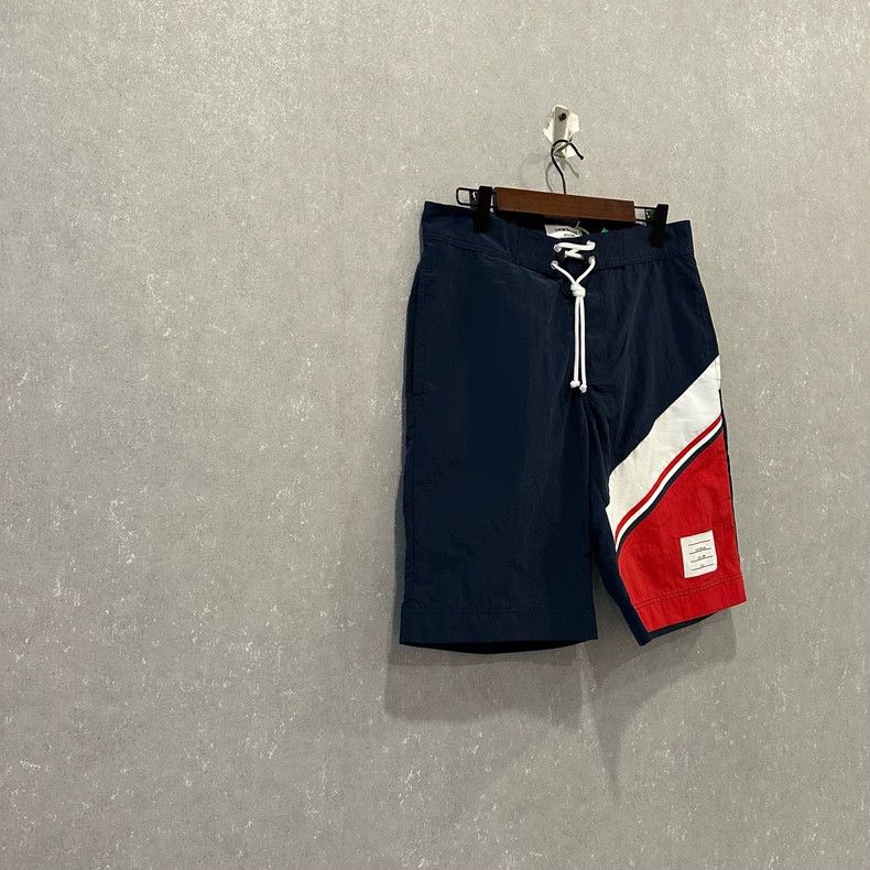 Thom Browne THOM BROWNE Striped Casual Shorts - dmc Size US 30 / EU 46 - 3 Thumbnail