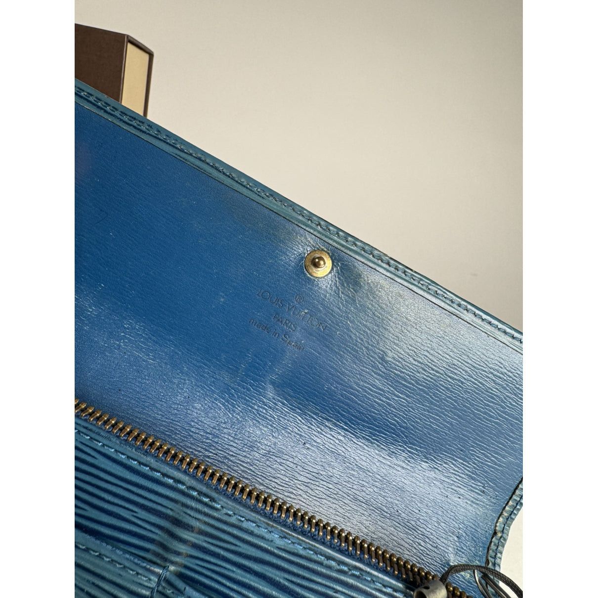 Louis Vuitton Louise Blue Leather Wallet Size ONE SIZE - 4 Thumbnail