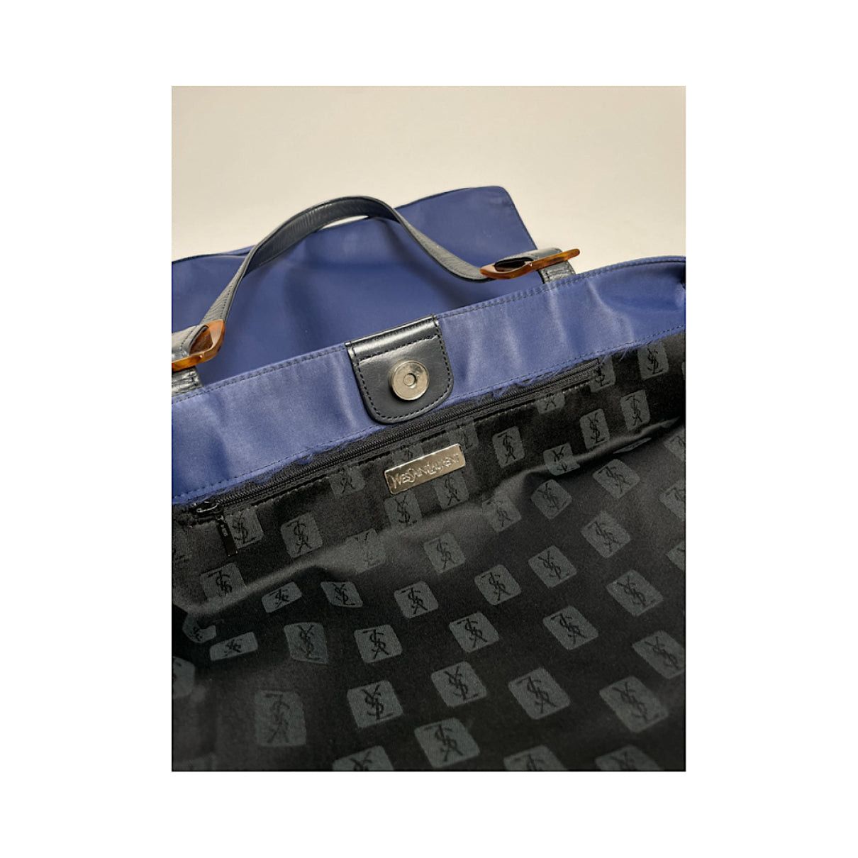 Yves Saint Laurent Blue Leather Handbag Size ONE SIZE - 3 Thumbnail