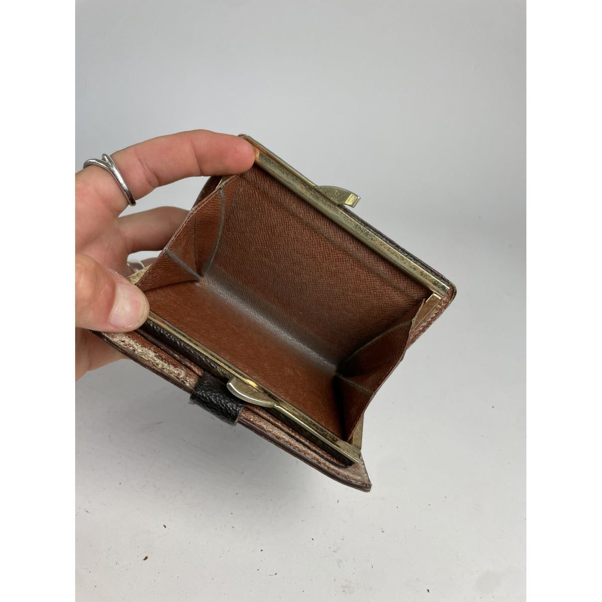 Louis Vuitton Juliette Brown Leather Wallet Size ONE SIZE - 5 Thumbnail