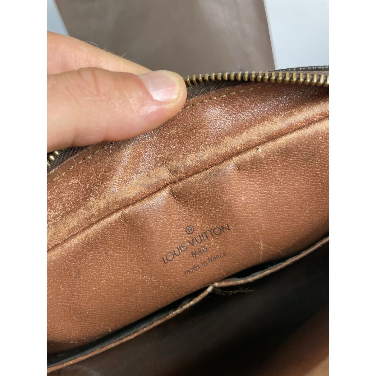 Louis Vuitton Chantilly Brown Leather Clutch Bag Size ONE SIZE - 3 Thumbnail
