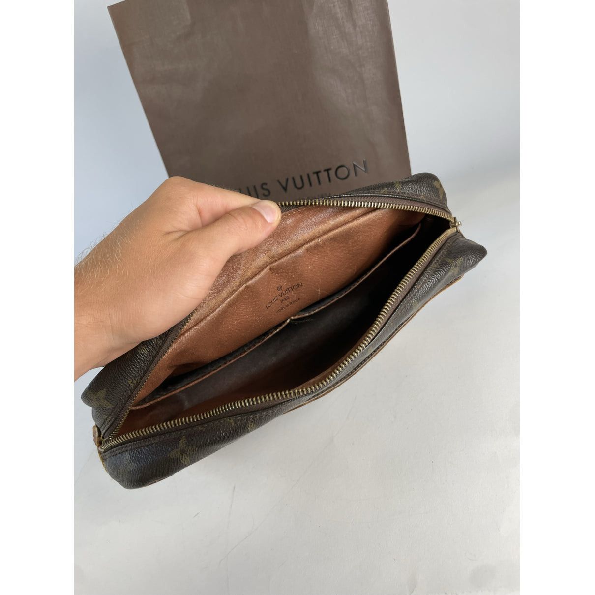 Louis Vuitton Chantilly Brown Leather Clutch Bag Size ONE SIZE - 2 Thumbnail