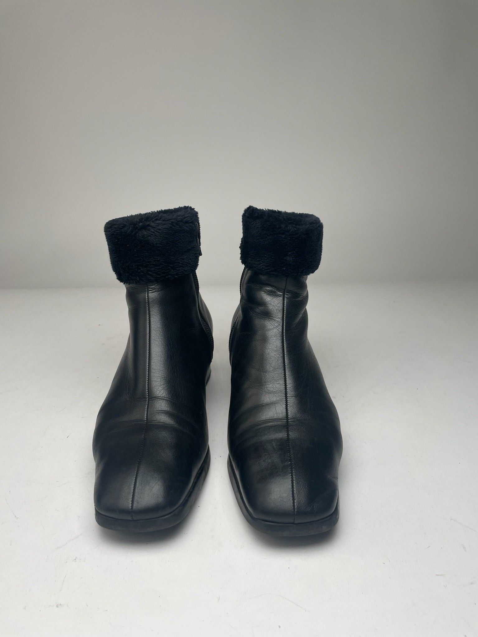 Other Vintage Yves Saint Laurent Leather Boots black Size US 5 / IT 35 - 2 Thumbnail