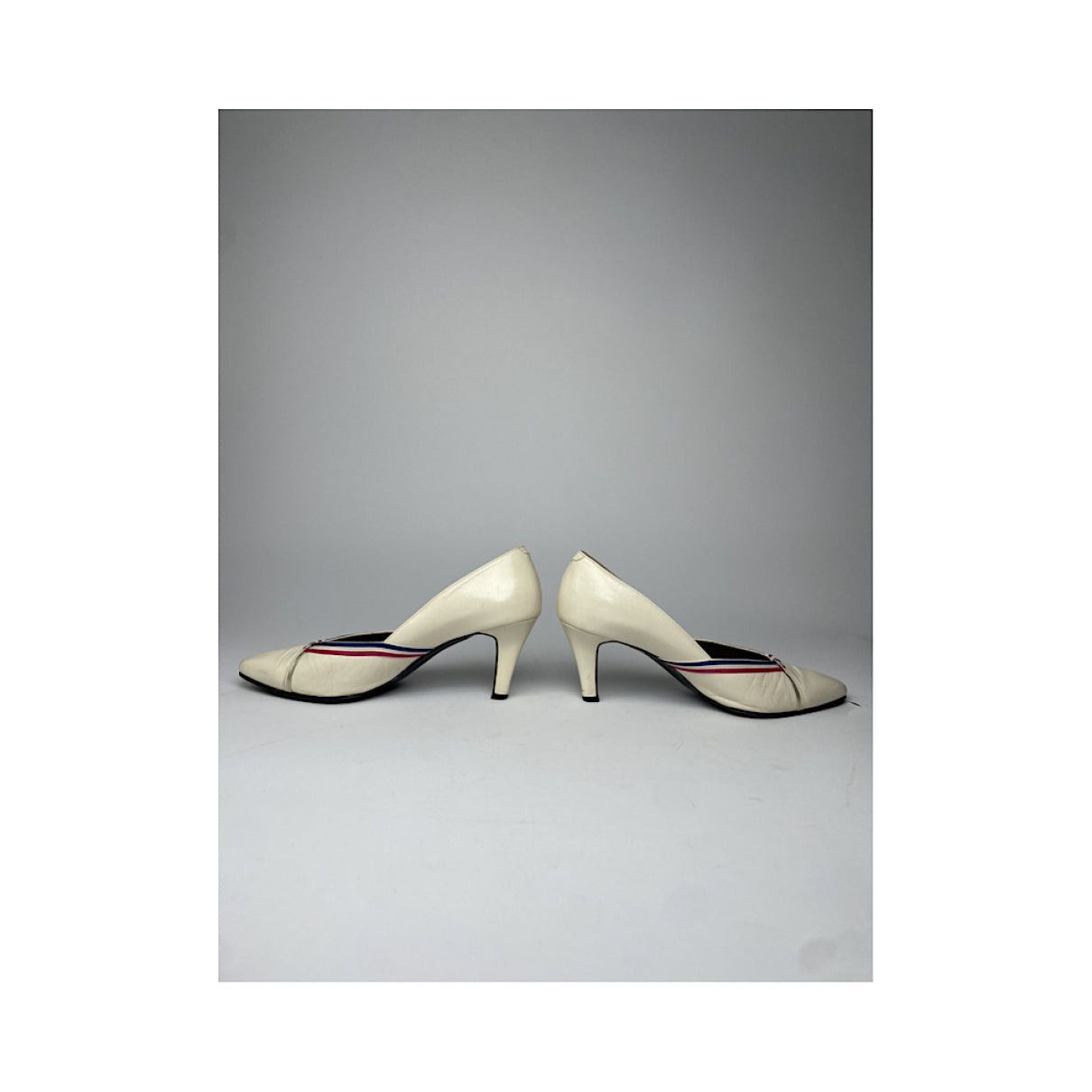 Yves Saint Laurent White Leather Heel Size US 5 / IT 35 - 3 Thumbnail