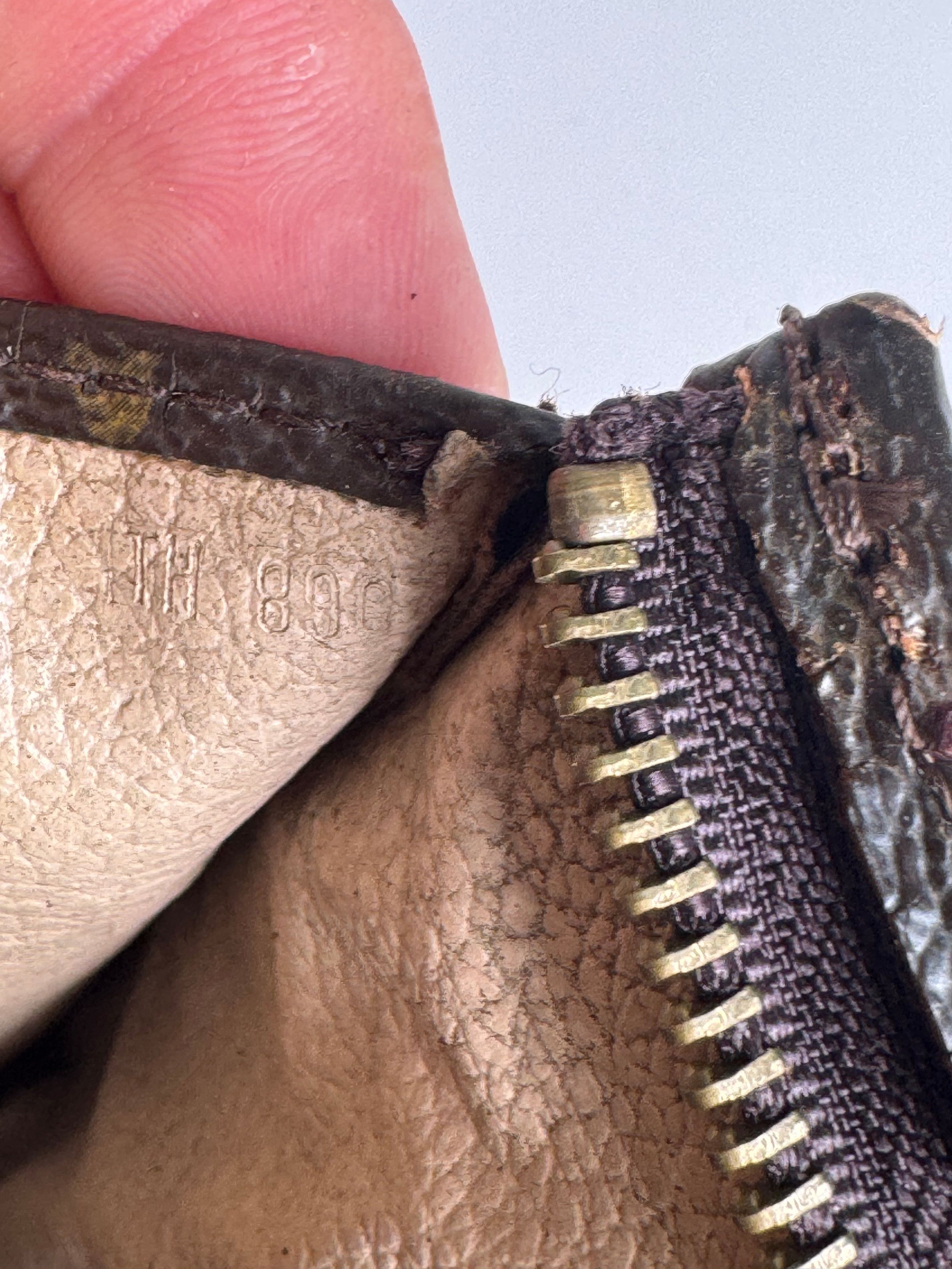 Louis Vuitton Vintage Monogram Leather clutch brown Size ONE SIZE - 4 Thumbnail