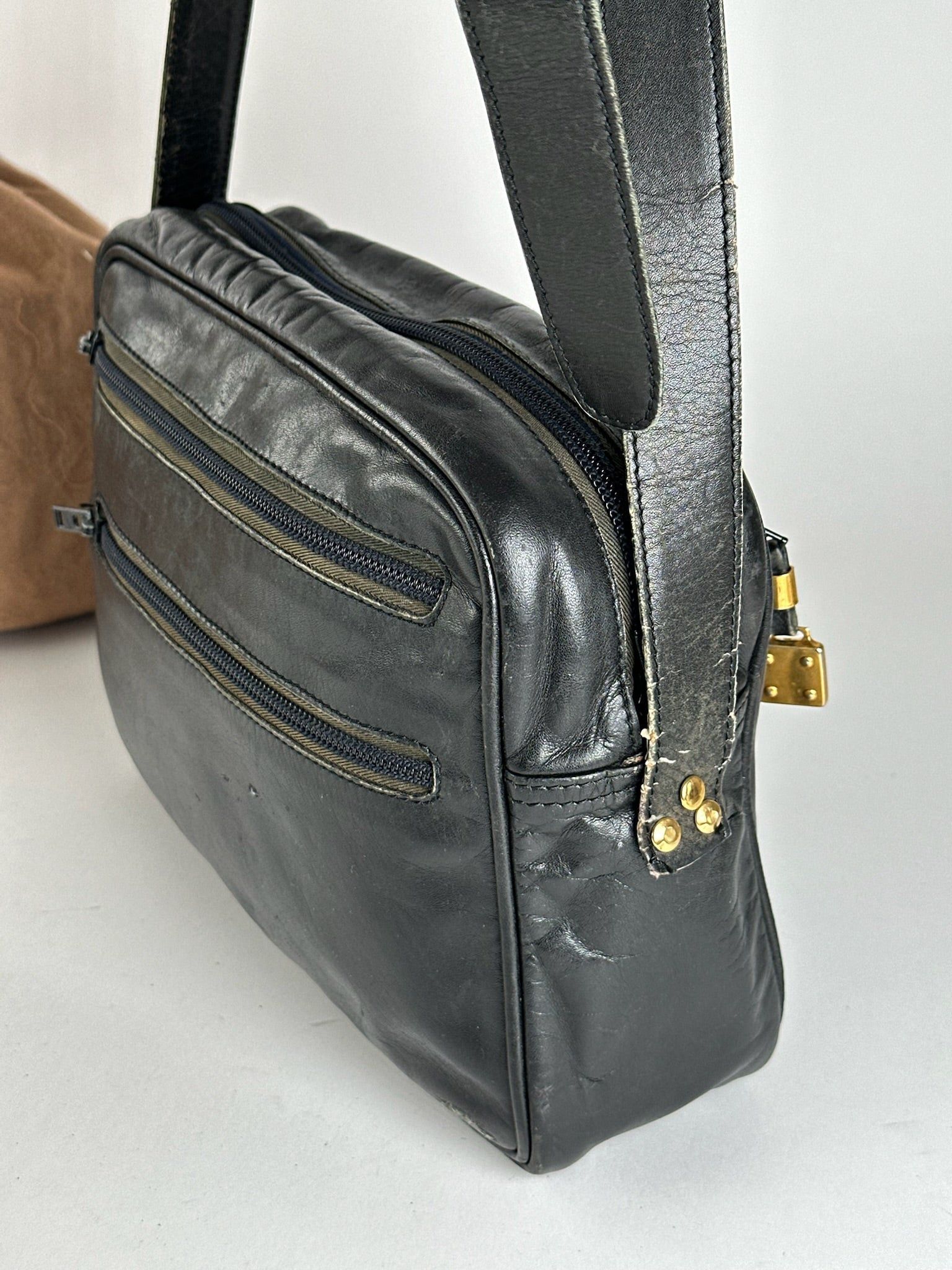Loewe Vintage Madrid leather bag black Size ONE SIZE - 12 Thumbnail