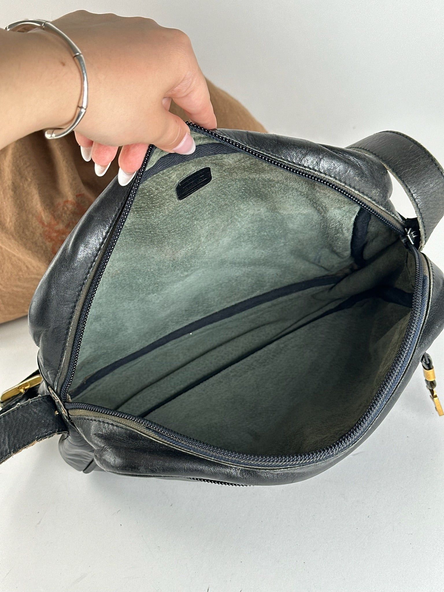 Loewe Vintage Madrid leather bag black Size ONE SIZE - 10 Thumbnail