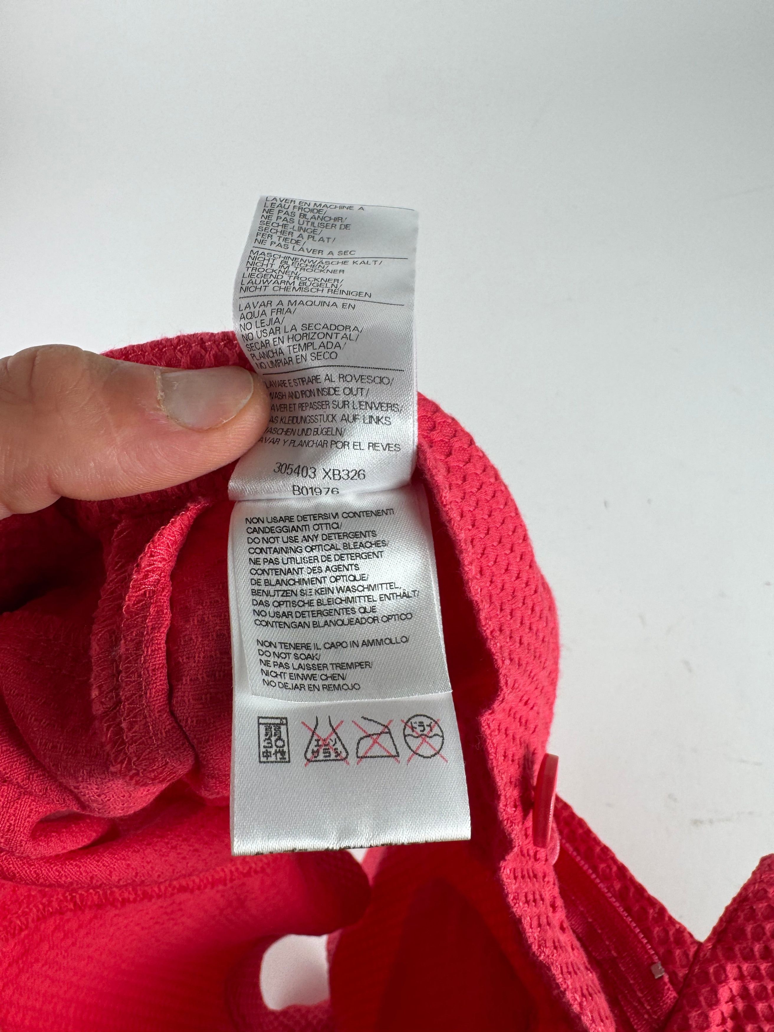 Gucci Vintage Shorts Red XXS Size 26" / US 2 / IT 38 - 13 Thumbnail