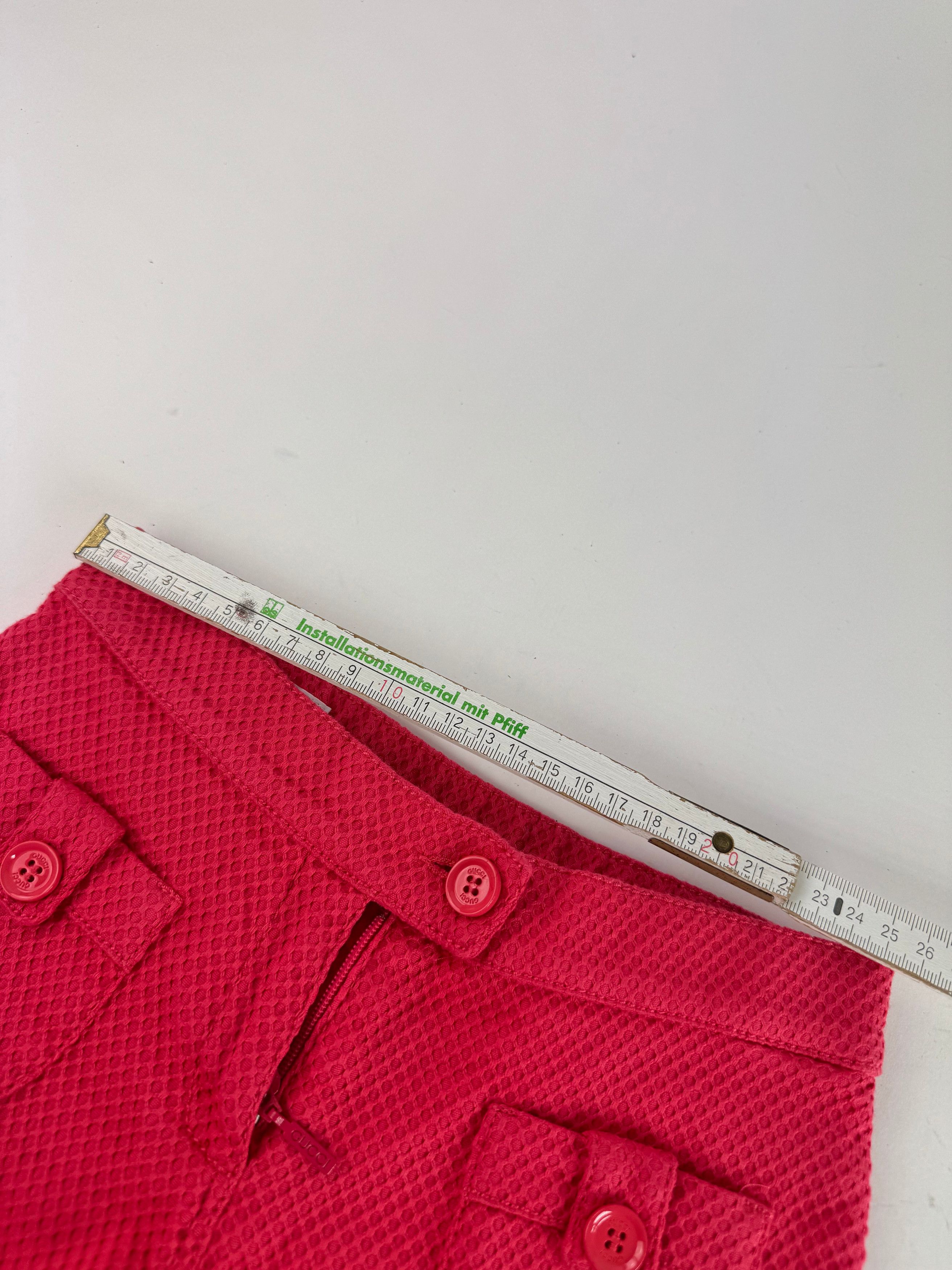 Gucci Vintage Shorts Red XXS Size 26" / US 2 / IT 38 - 8 Thumbnail
