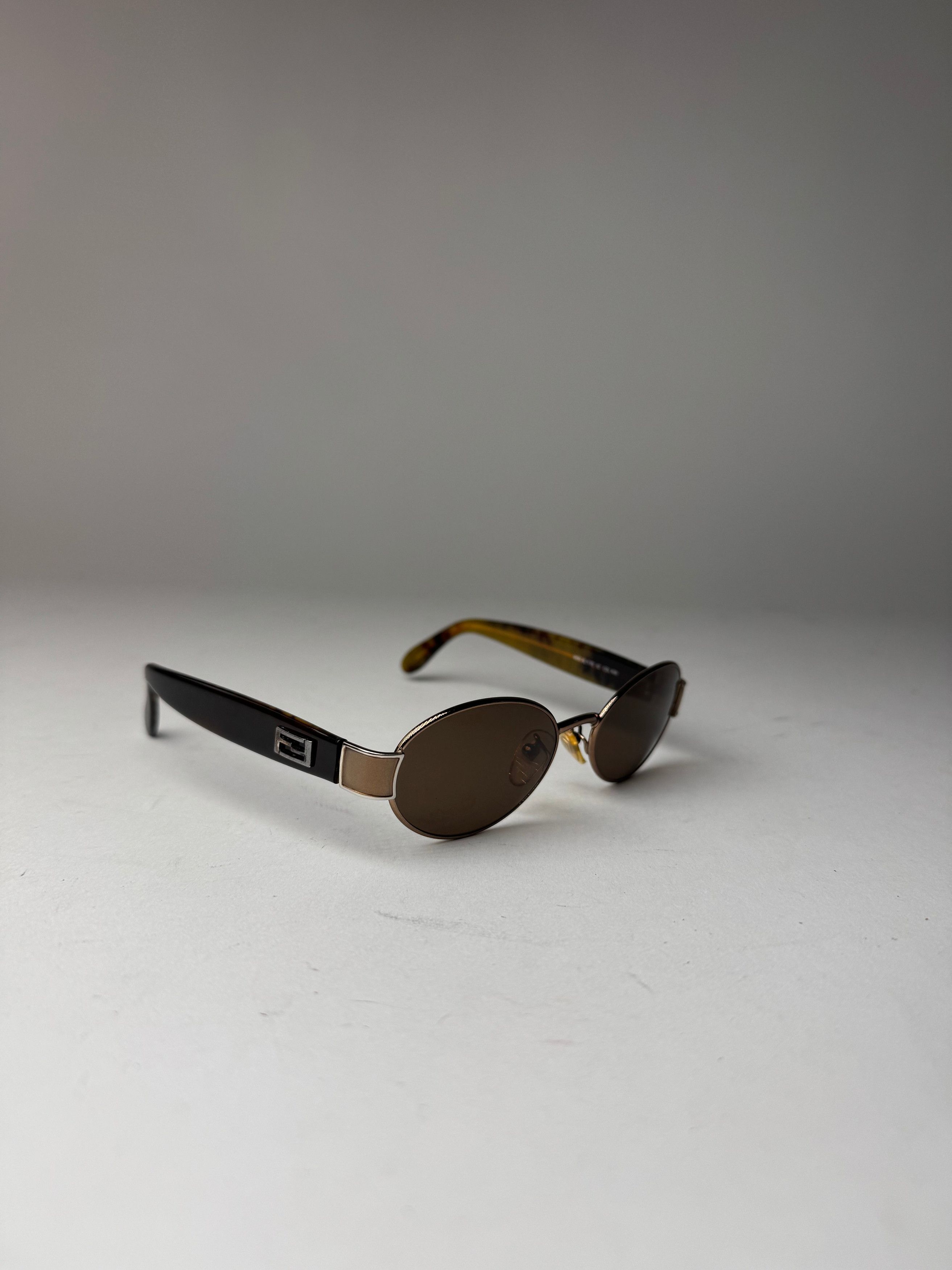 Fendi Vintage Sunglasses black gold Size ONE SIZE - 4 Thumbnail