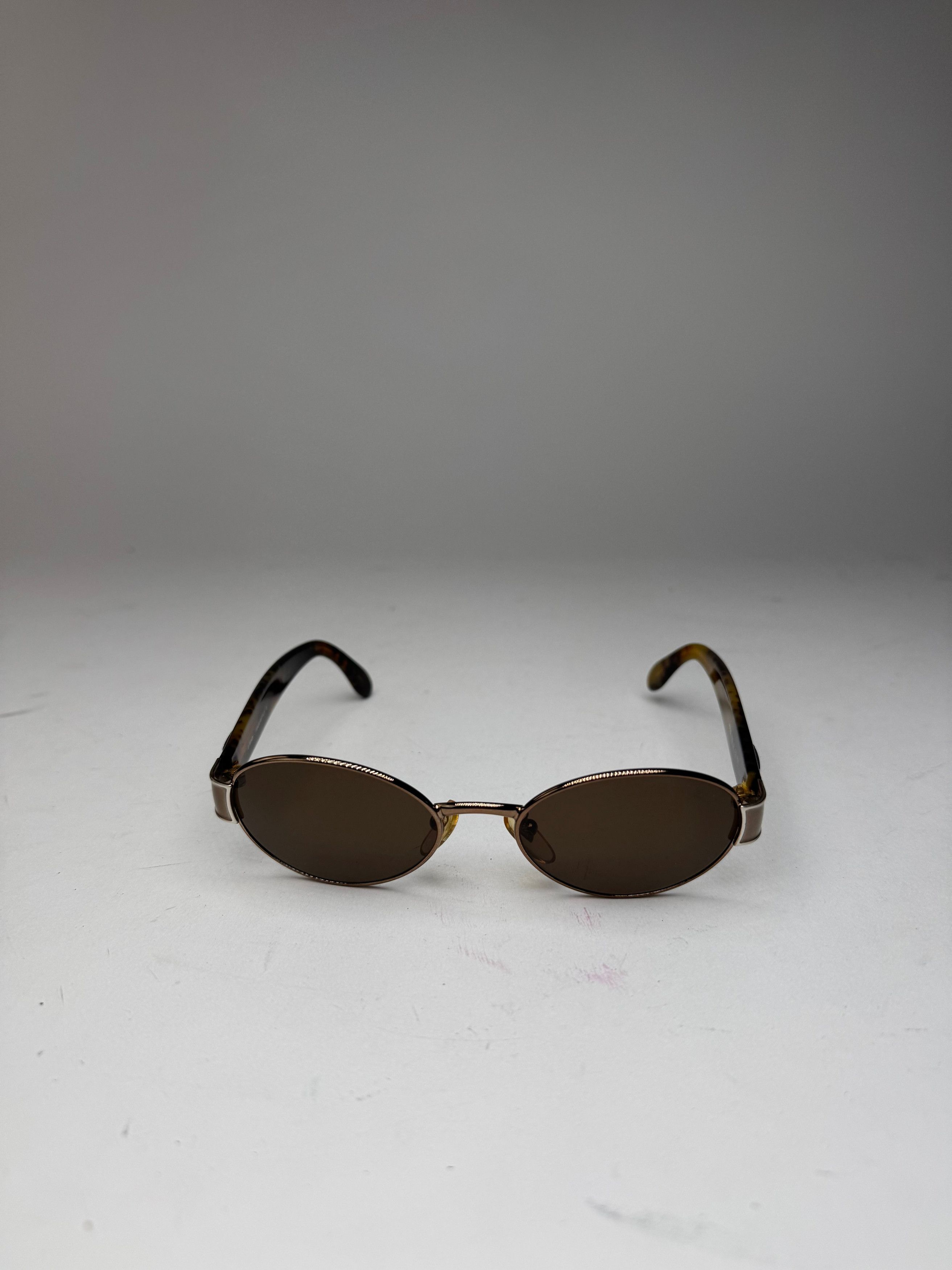 Fendi Vintage Sunglasses black gold Size ONE SIZE - 2 Thumbnail