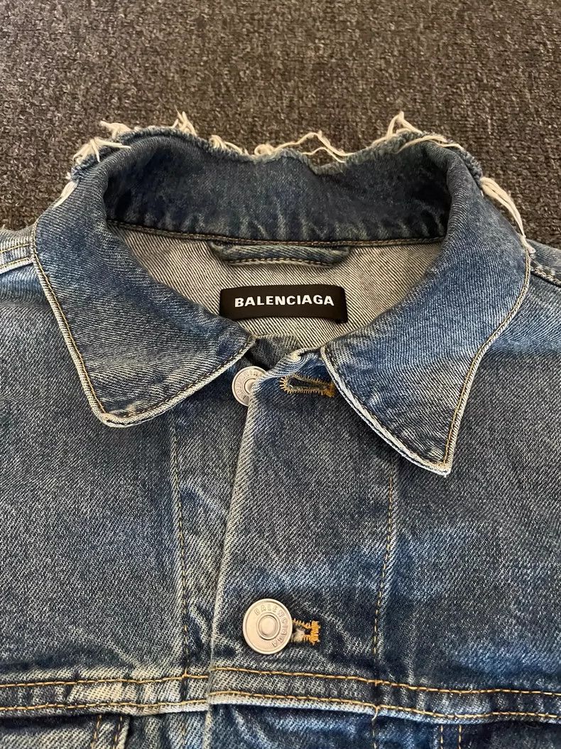 Balenciaga Balenciaga Classic Denim Jacket-yf Size US XL / EU 56 / 4 - 4 Thumbnail