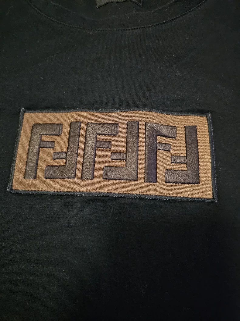 Fendi Fendi FF Embroidered Short Sleeve T-Shirt-yf Size US S / EU 44-46 / 1 - 2 Thumbnail