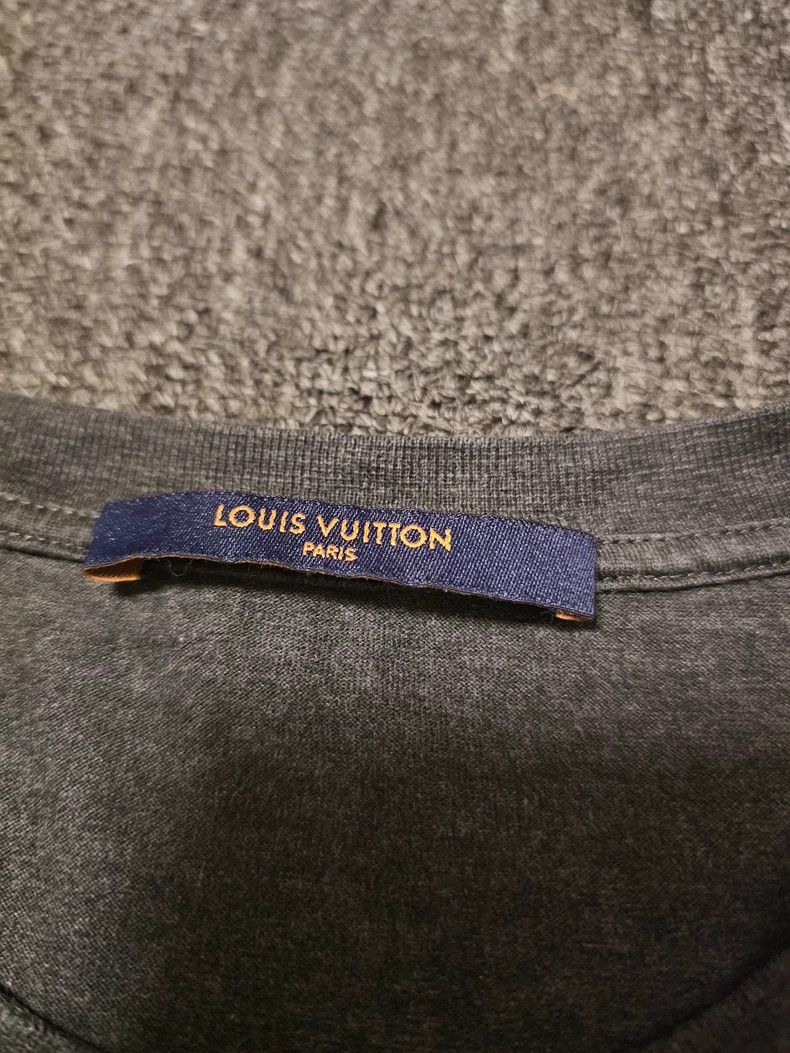 Louis Vuitton Louis Vuitton Dark Gray Short Sleeve T-Shirt-yf Size US L / EU 52-54 / 3 - 3 Thumbnail