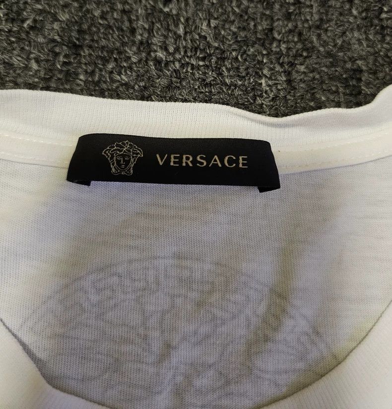 Versace Versace White Short Sleeve T-Shirt-yf Size US L / EU 52-54 / 3 - 3 Thumbnail