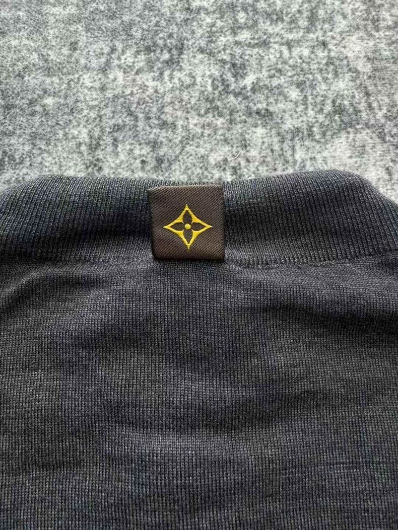 Louis Vuitton Louis Vuitton Wool Knit Short Sleeve Top-yf Size US S / EU 44-46 / 1 - 5 Thumbnail