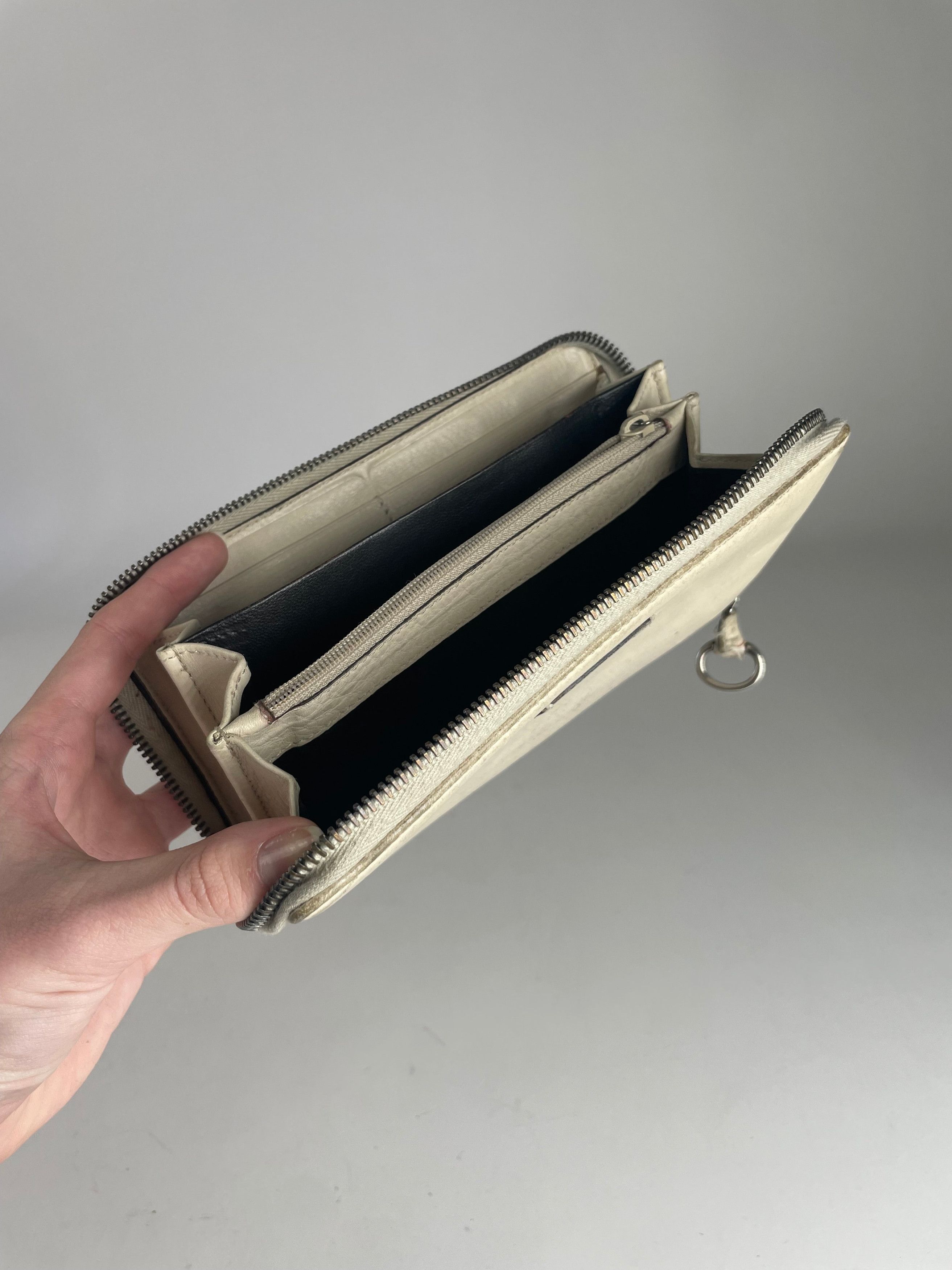 Gucci Vintage Leather Wallet White Size ONE SIZE - 6 Thumbnail