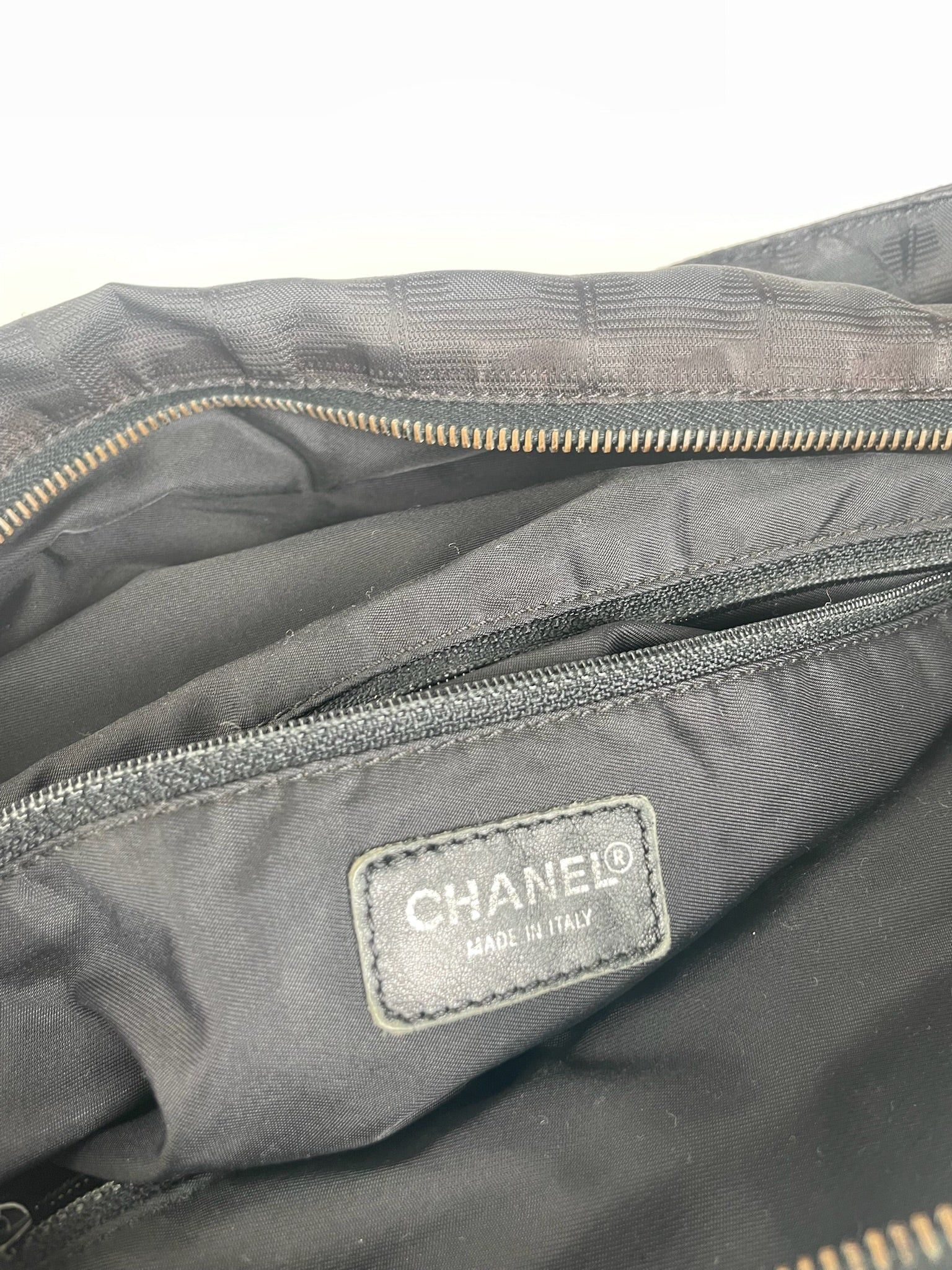 Chanel Vintage Monogram Canvas Bag Black Size ONE SIZE - 2 Thumbnail