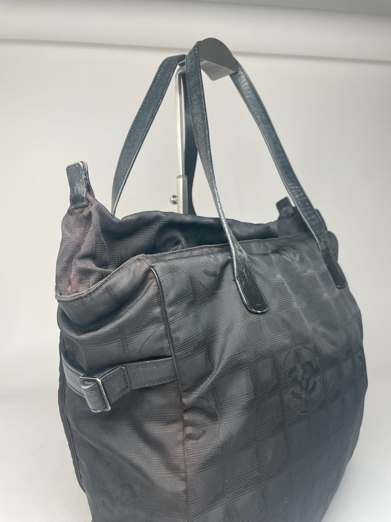 Chanel Vintage Monogram Canvas Bag Black Size ONE SIZE - 8 Thumbnail