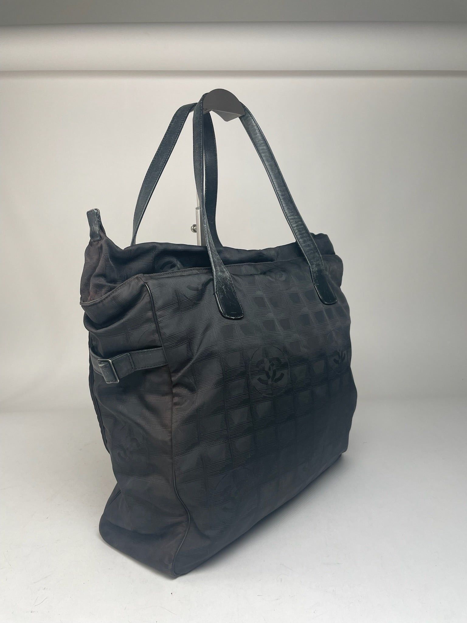 Chanel Vintage Monogram Canvas Bag Black Size ONE SIZE - 3 Thumbnail