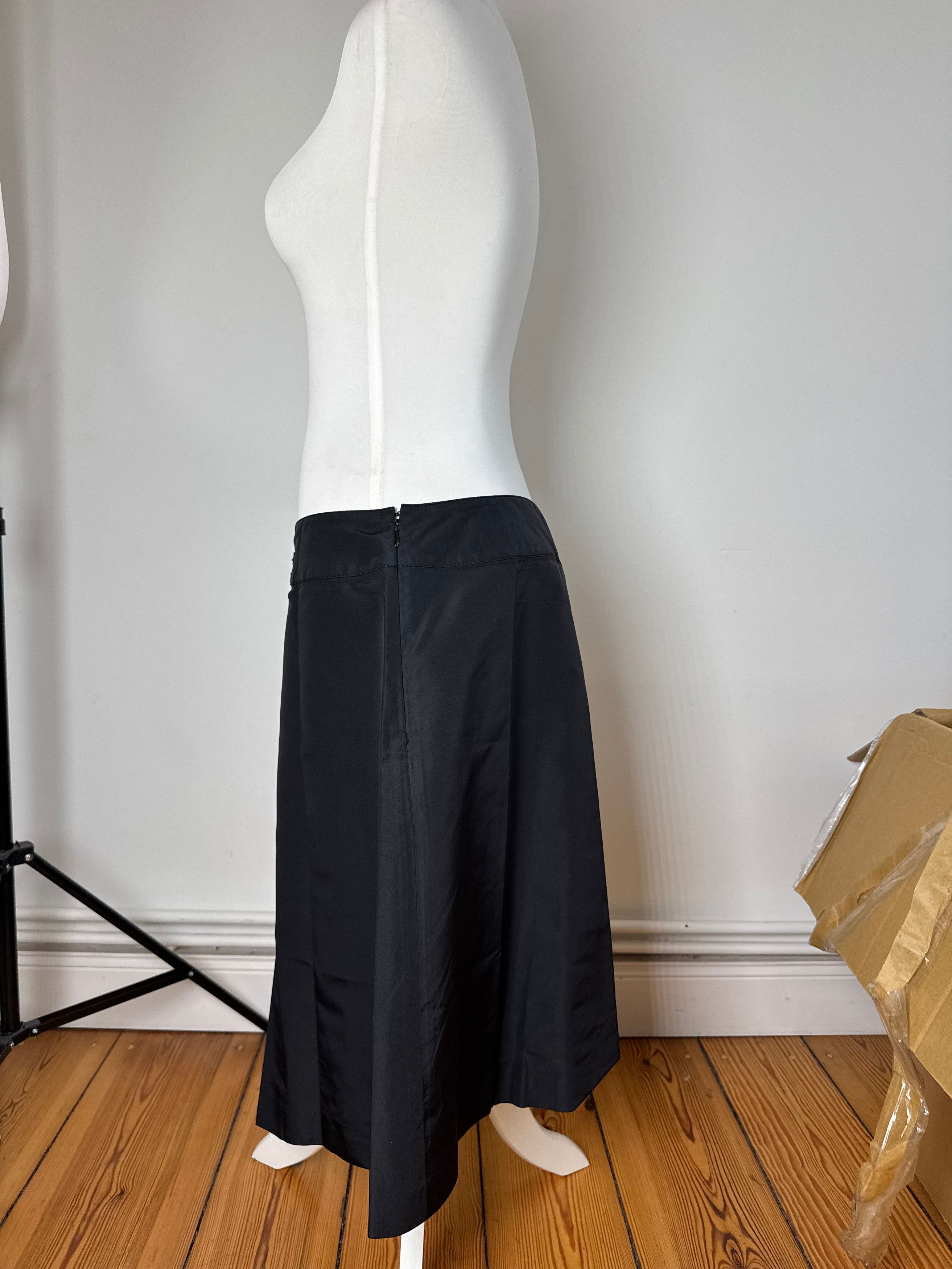 Celine Vintage Polyester skirt black 40 Size 34" / US 12 / IT 48 - 2 Thumbnail