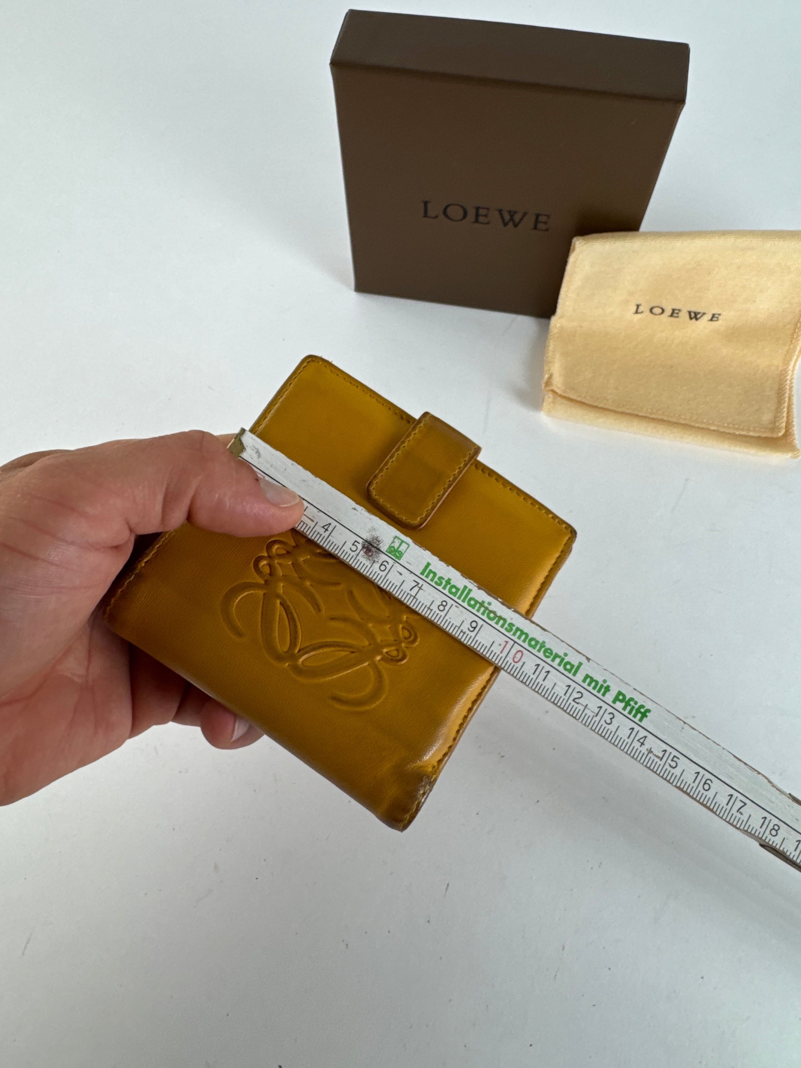 Loewe Vintage Madrid Leather Anagram wallet yellow Size ONE SIZE - 7 Thumbnail