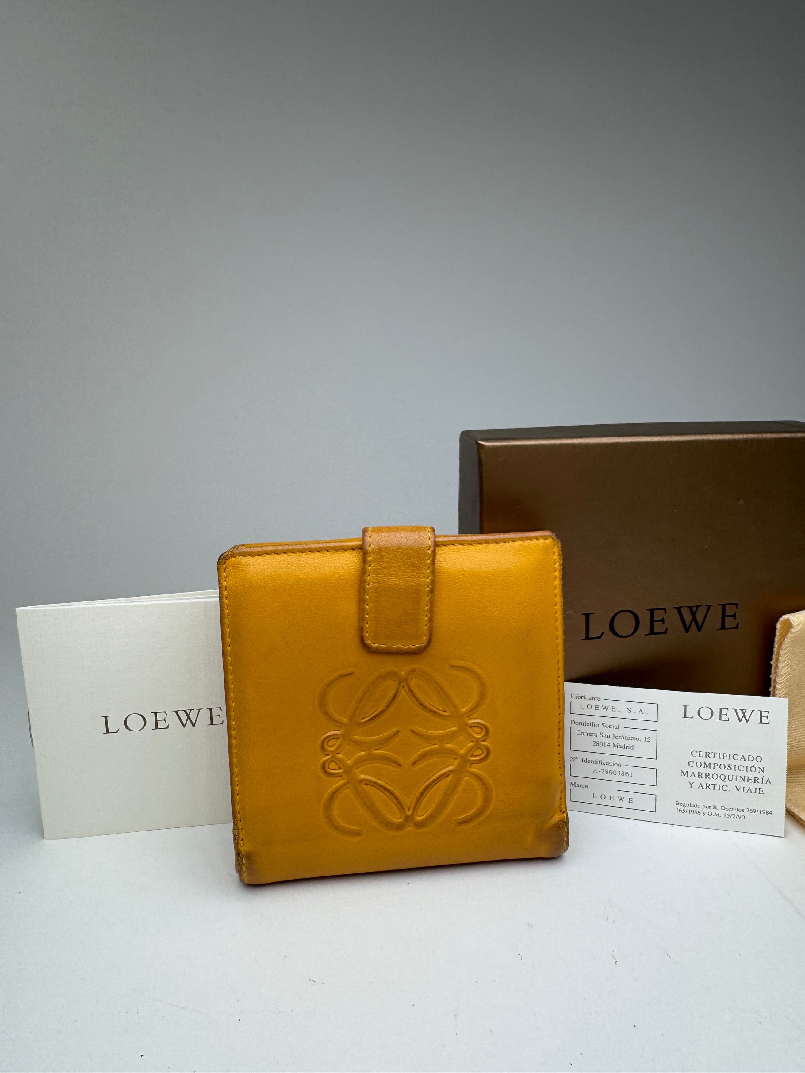 Loewe Vintage Madrid Leather Anagram wallet yellow Size ONE SIZE - 8 Thumbnail